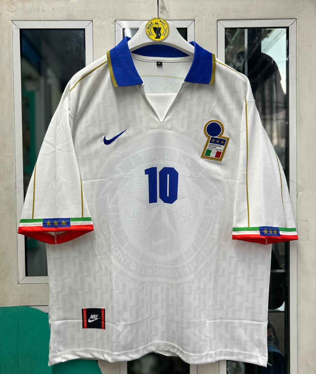 Italy 1995–96 Away Kit – Roberto Baggio Five-Sleeve Embroidered