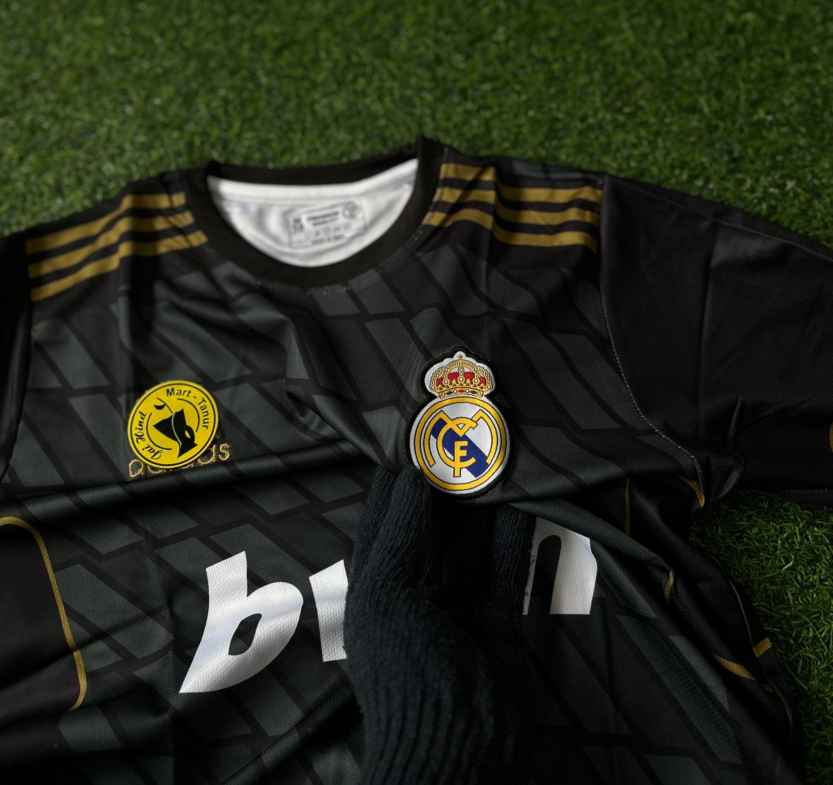 REAL MADRID 2011-12 AWAY KIT, HALF SLEEVE EMBROIDERY