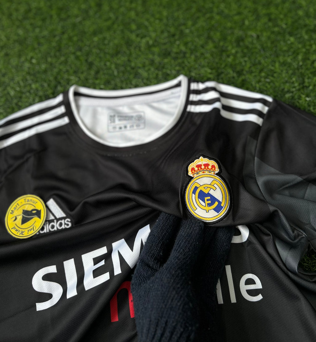 REAL MADRID 2004-05 AWAY JERSEY, HALF SLEEVE EMBROIDERY