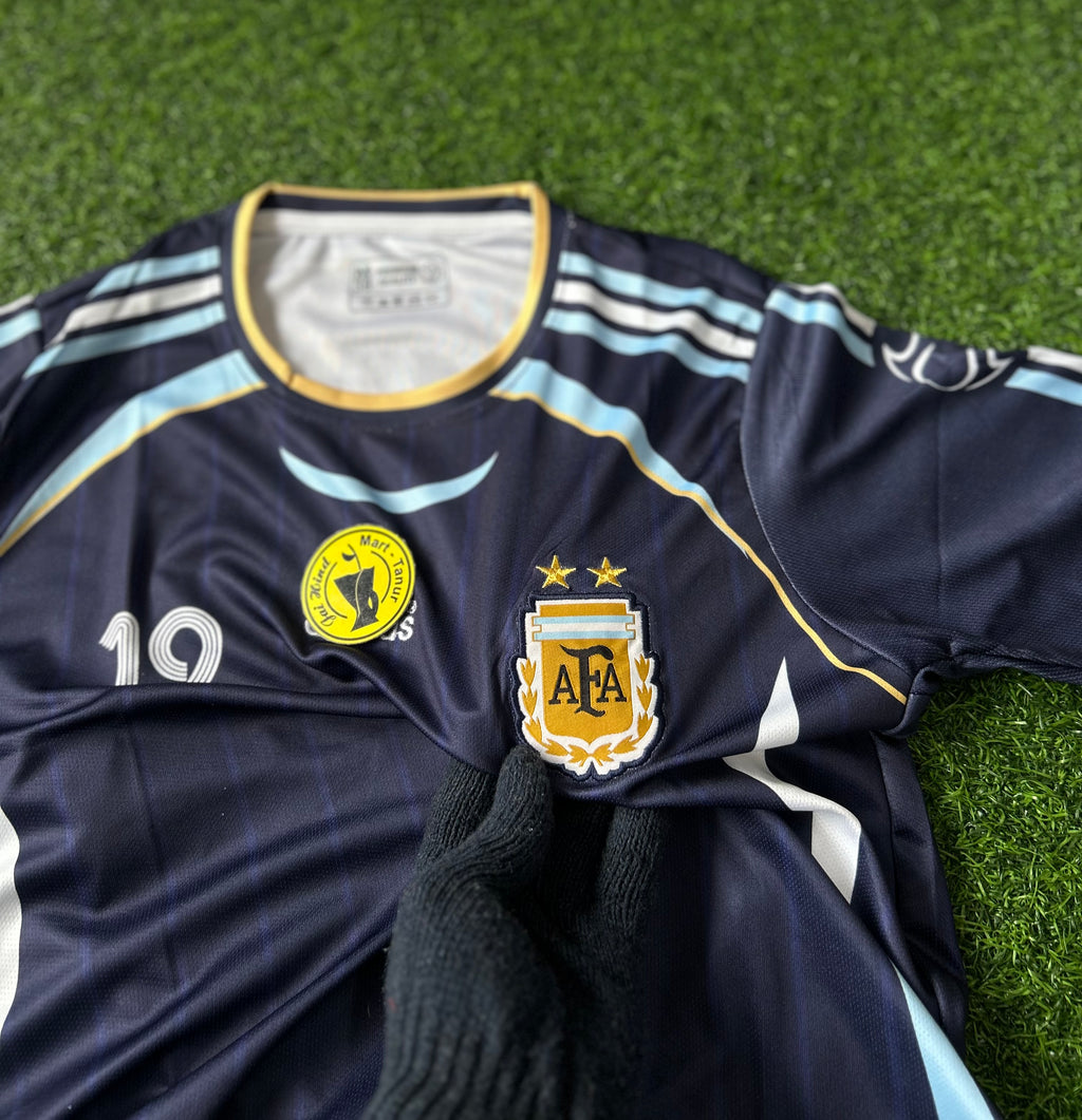 ARGENTINA 2006 AWAY KIT, HALF SLEEVE EMBROIDERY