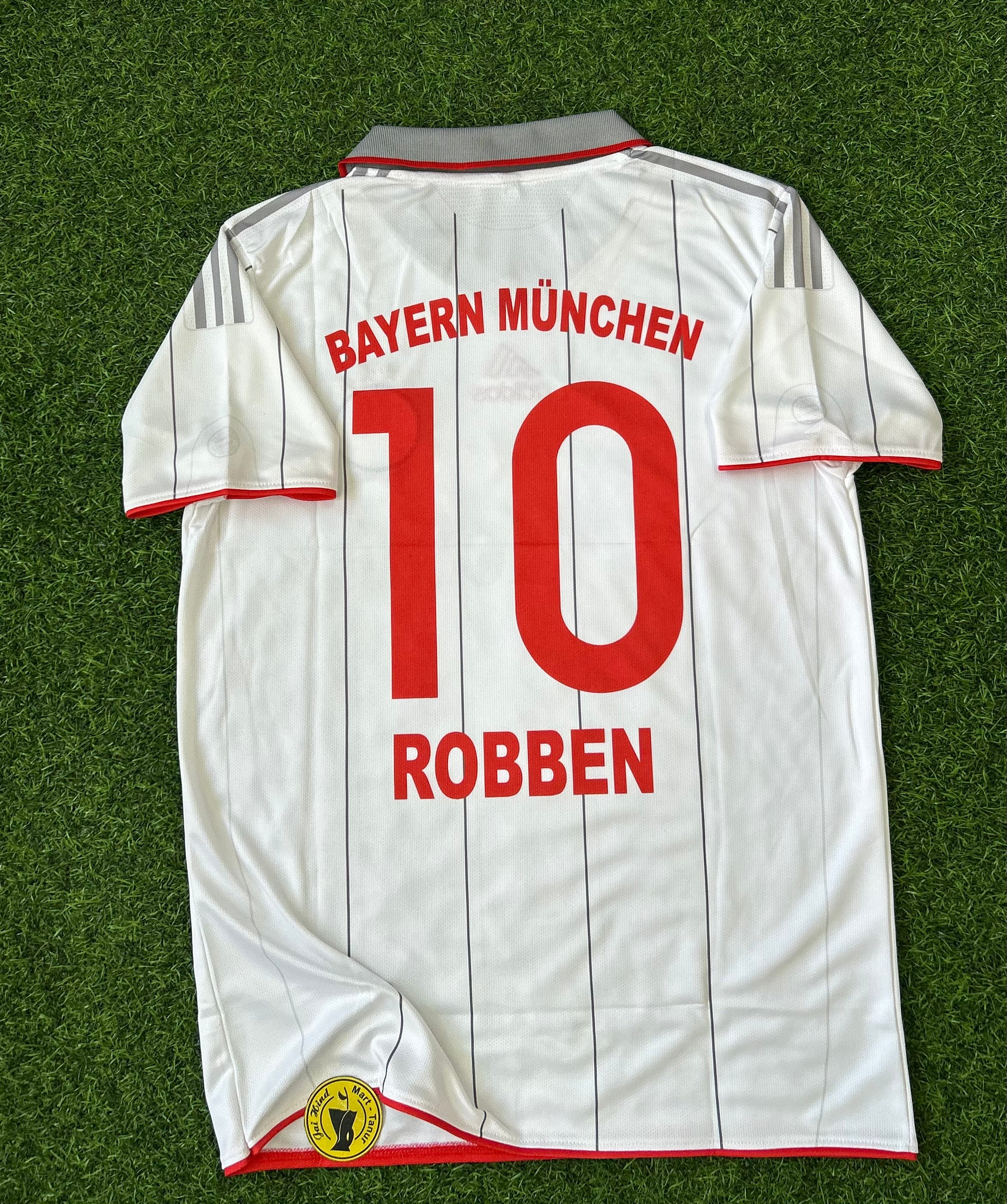 BAYERN MUNICH 2009-10 THIRD JERSEY, HALF SLEEVE  POLO  EMBROIDERY