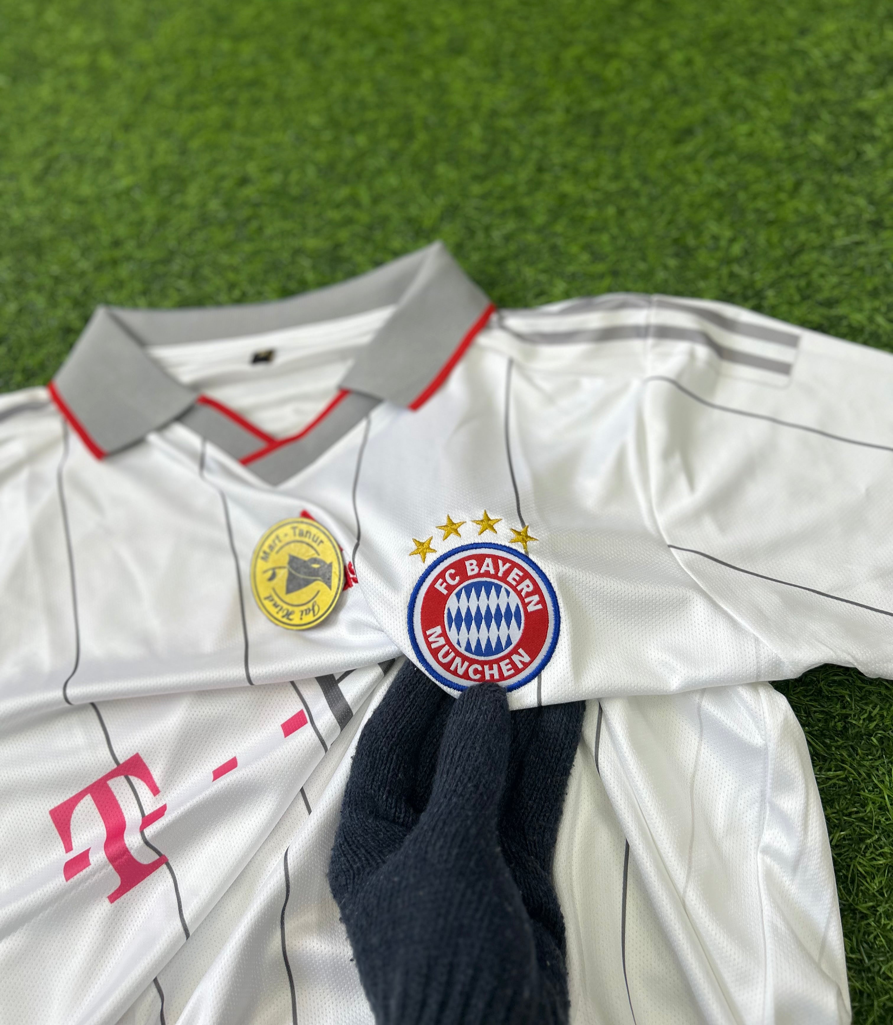 BAYERN MUNICH 2009-10 THIRD JERSEY, HALF SLEEVE  POLO  EMBROIDERY