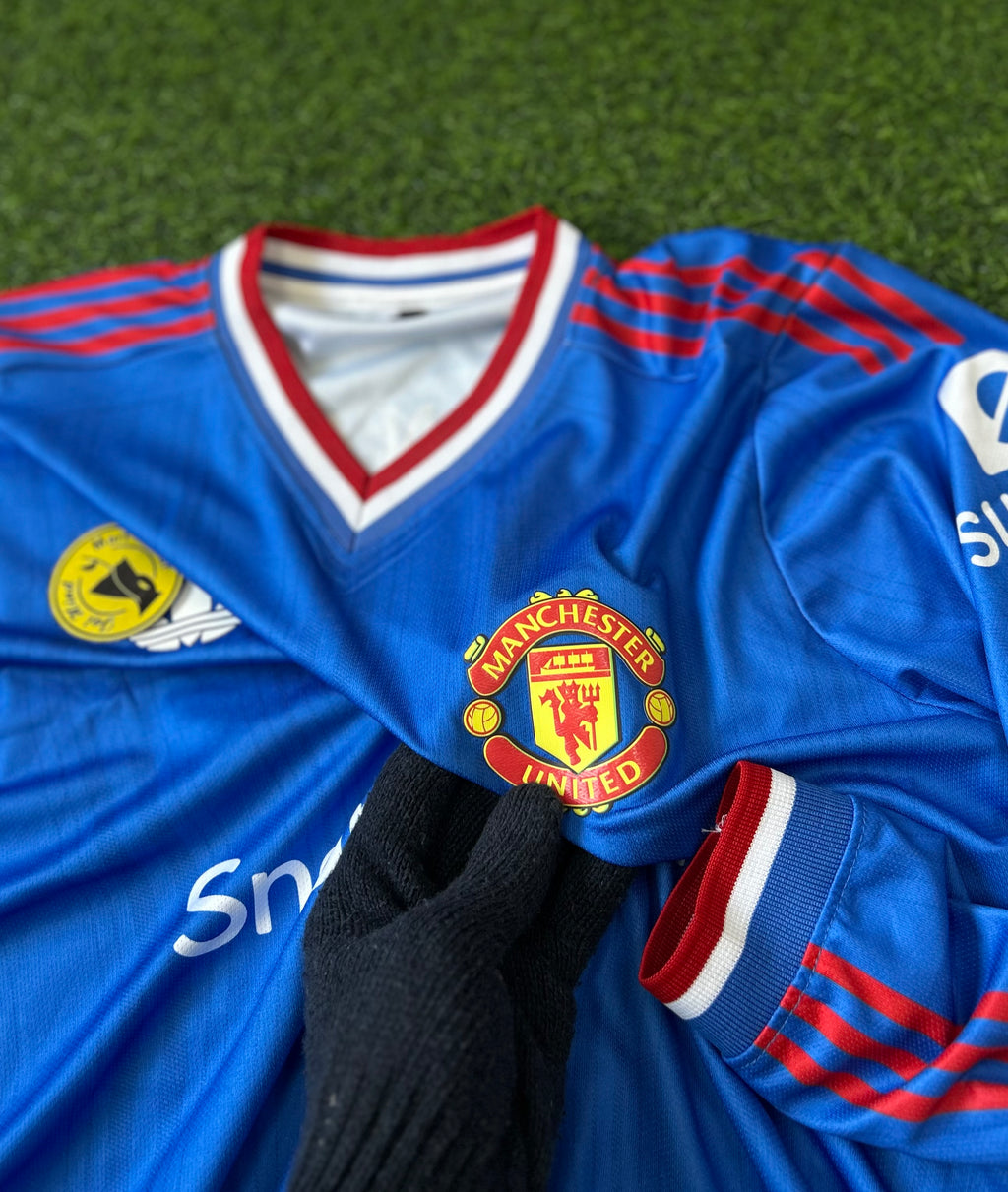 MAN UNITED 2026-27 SEASON AWAY JERSEY, FULL SLEEVE,  3D SILICONE HEAT PRESS LOGO