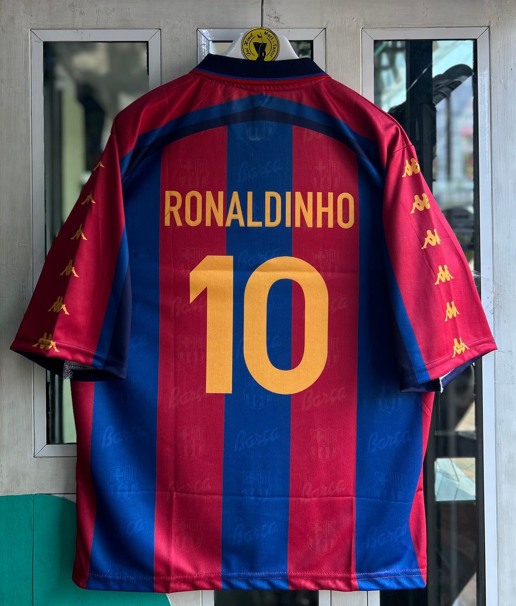 BARCELONA 1996-97 HOME CONCEPT KIT, FIVE SLEEVE POLO EMBROIDERY