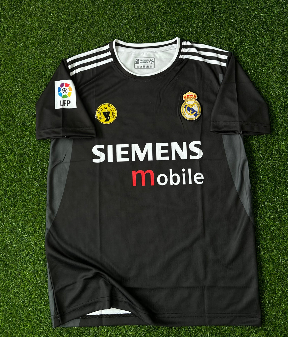 REAL MADRID 2004-05 AWAY JERSEY, HALF SLEEVE EMBROIDERY