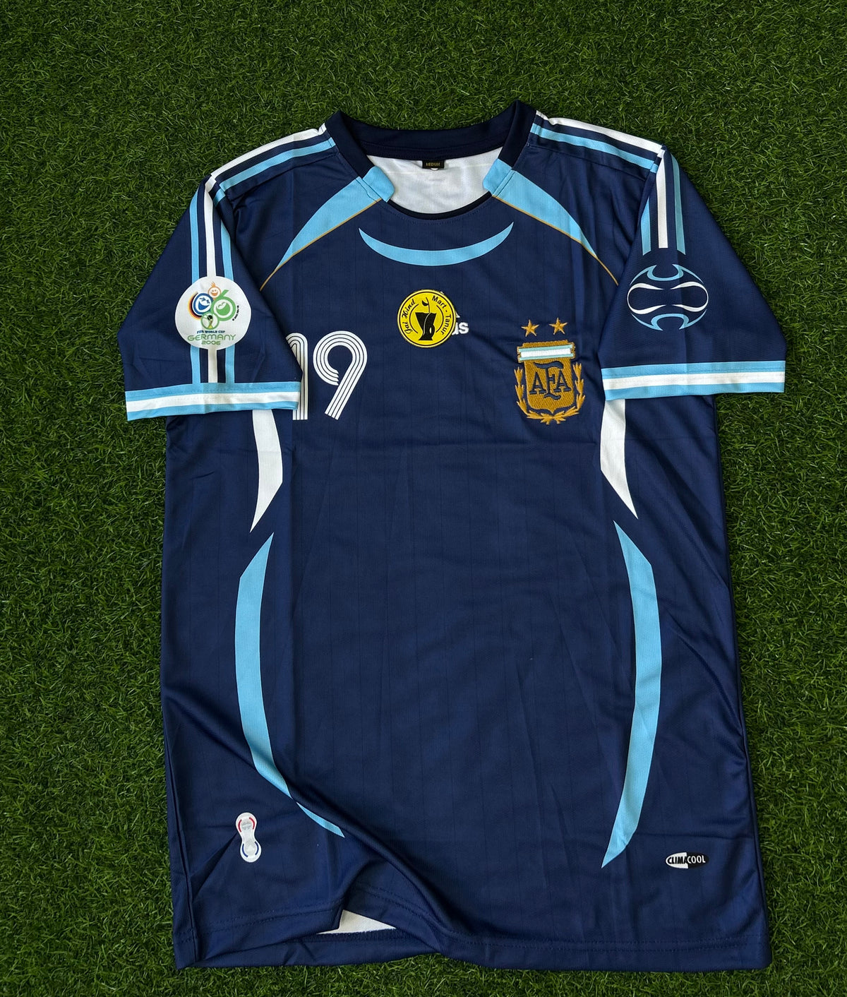 ARGENTINA 2006 AWAY JERSEY, HALF SLEEVE EMBROIDERY