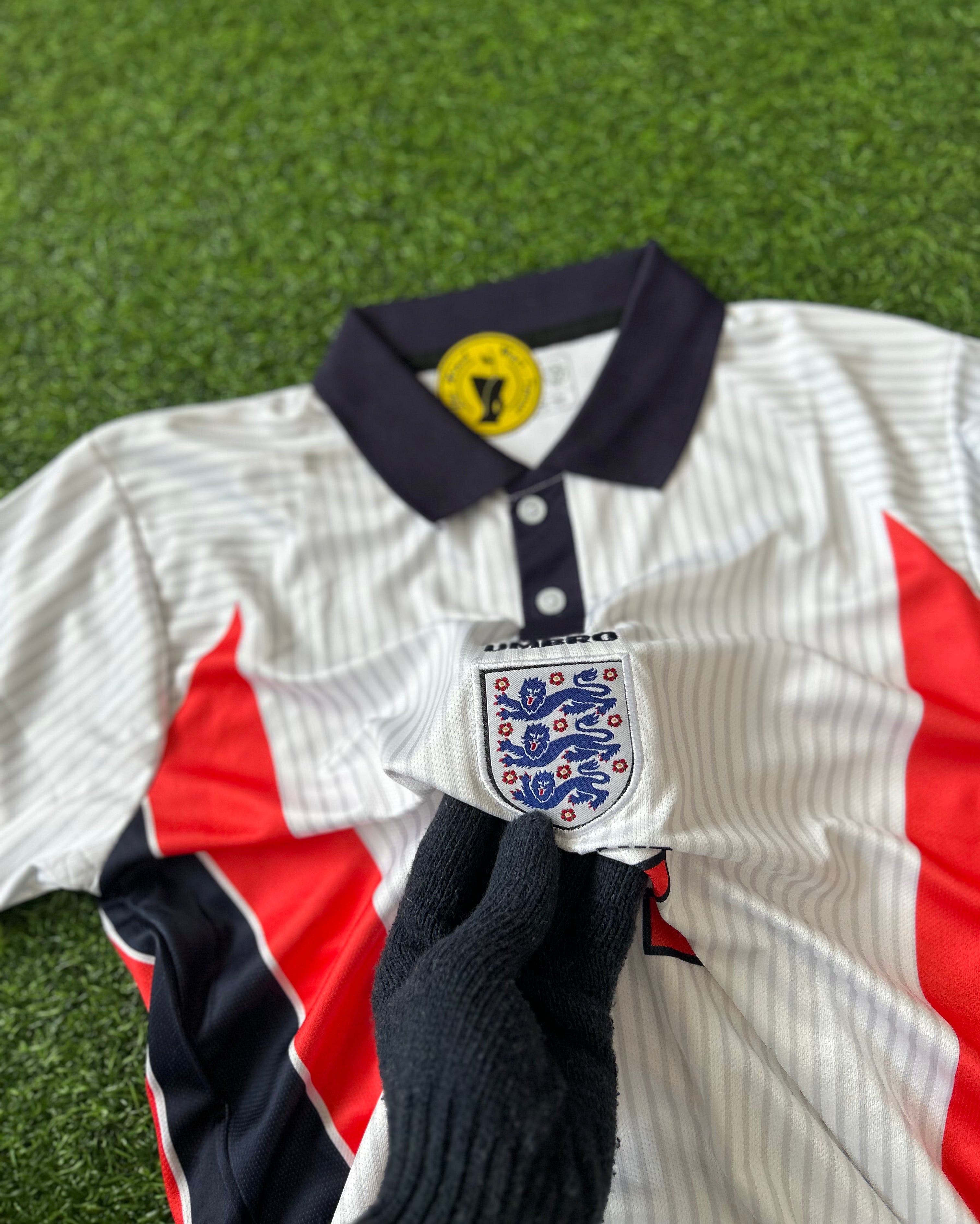 ENGLAND 1998 HOME KIT, HALF SLEEVE POLO EMBROIDERY