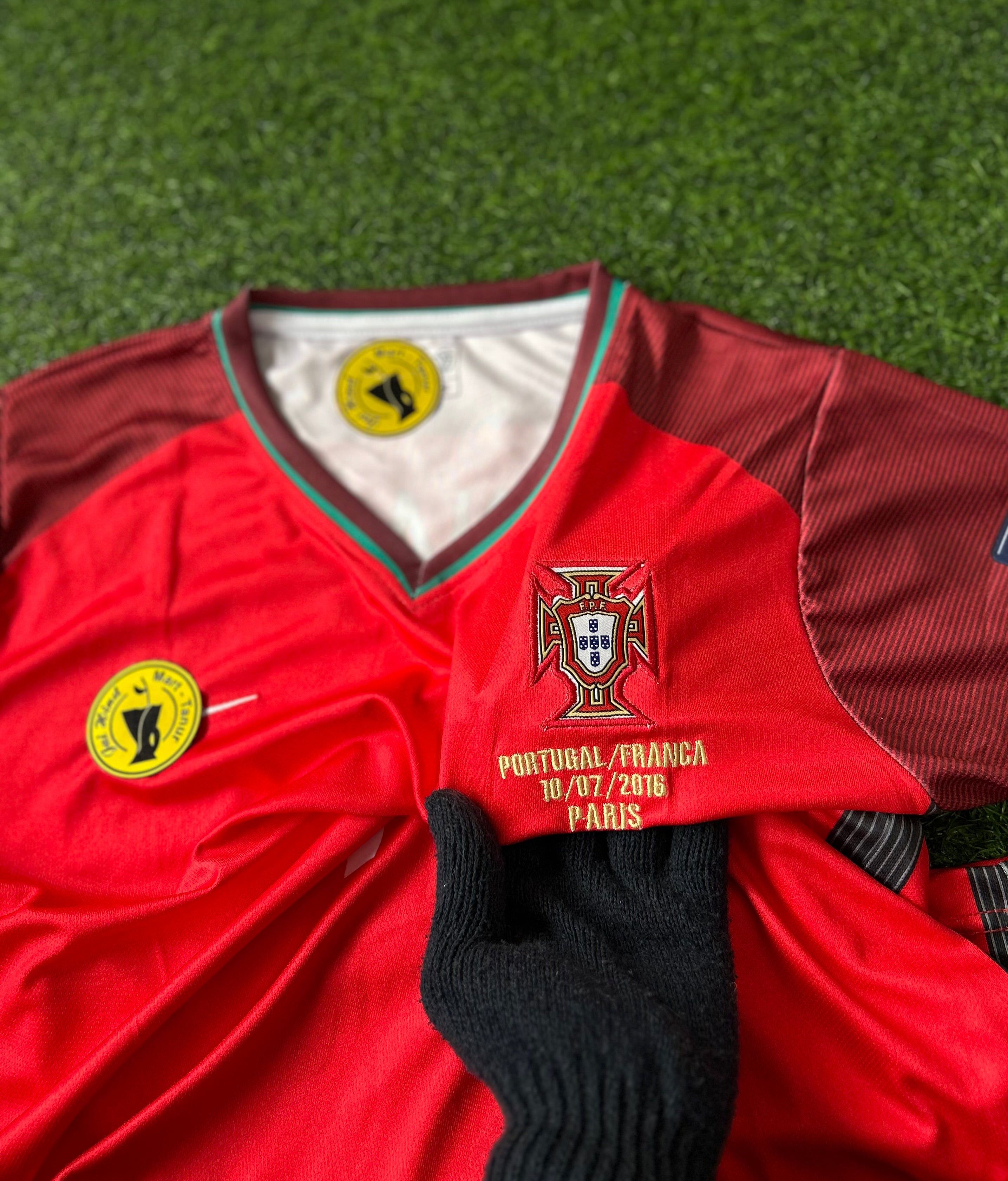 PORTUGAL 2016 EURO HOME KIT, HALF SLEEVE EMBROIDERY ￼