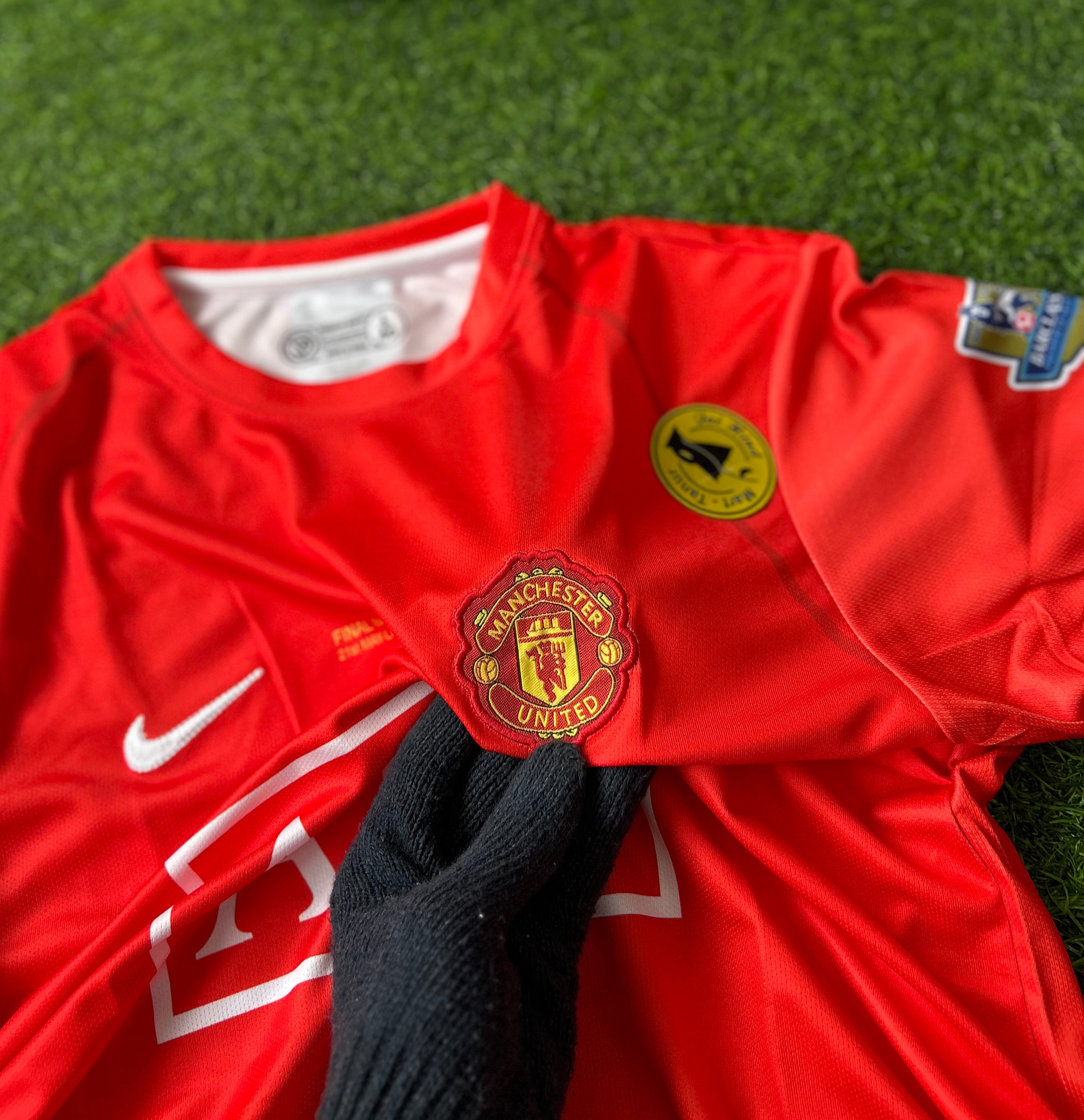 MAN UNITED 2007-08 HOME KIT, HALFSLEEVE EMBROIDERY – JAIHIND SPORTS