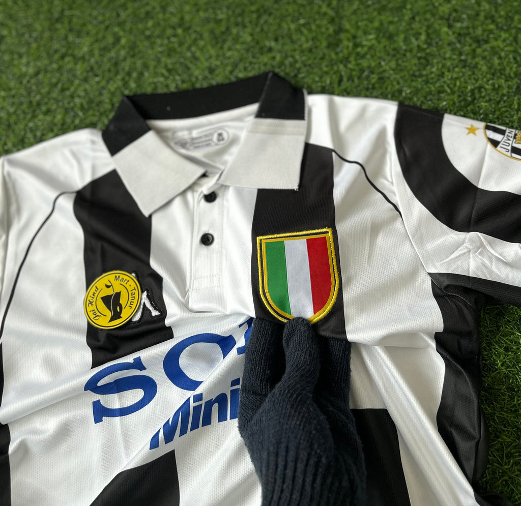 JUVENTUS 1997-98 HOME KIT, HALF SLEEVE POLO  EMBROIDERY