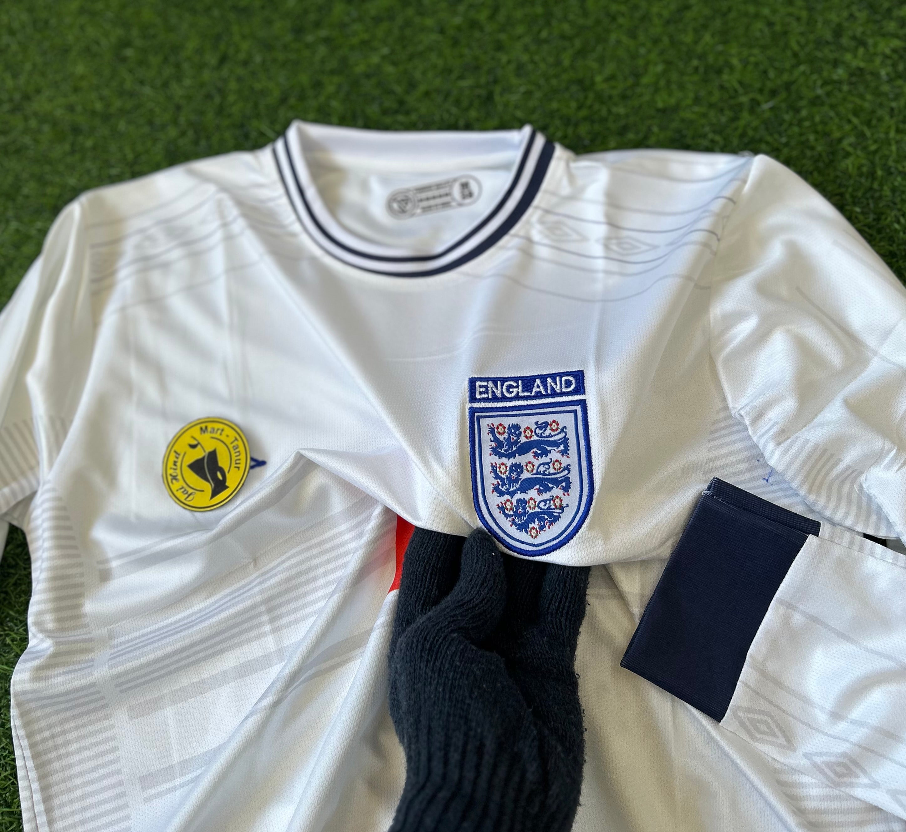 ENGLAND 2000 HOME KIT, FULL SLEEVE EMBROIDERY
