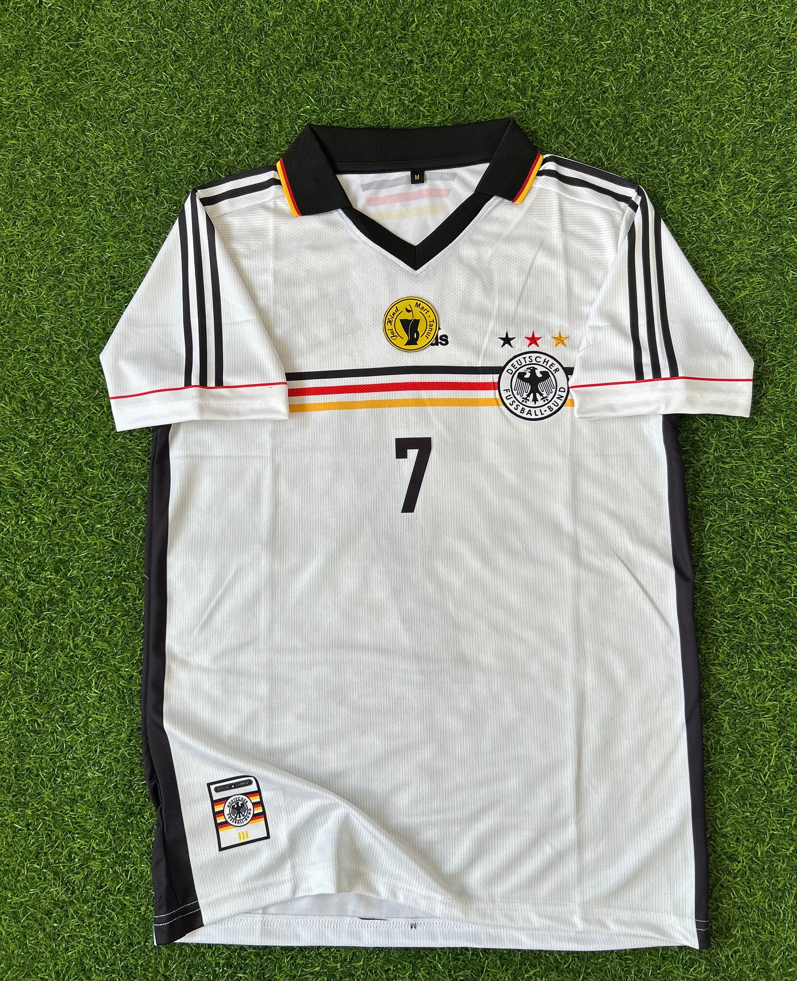 GERMANY 1998 HOME KIT, HALFSLEEVE POLO EMBRODERY