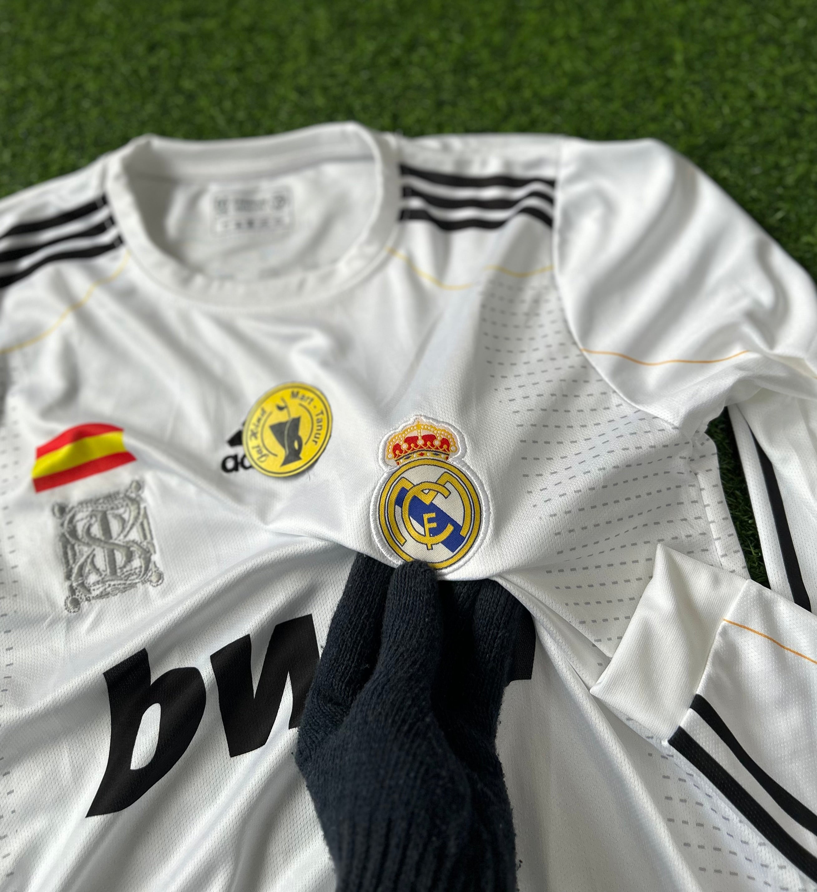 REAL MADRID 2009-10 HOME KIT, FULL SLEEVE EMBROIDERY – JAIHIND SPORTS