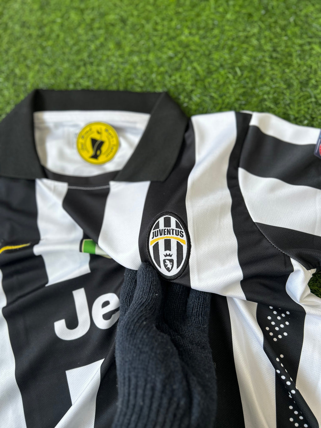 JUVENTUS 2014-15 HOME KIT, HALF SLEEVE EMBROIDERY