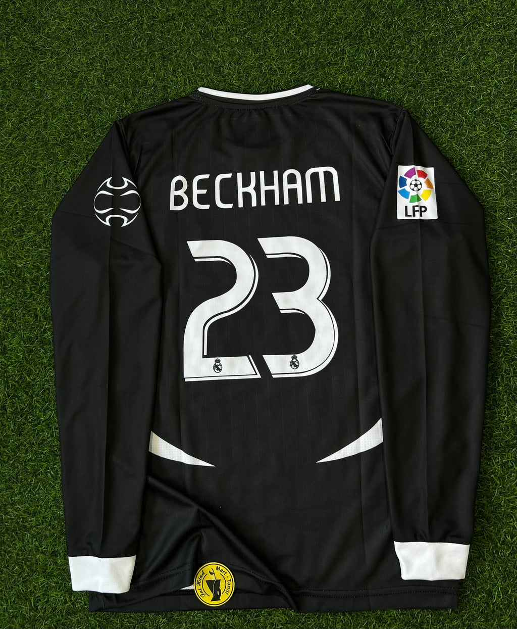 REAL MADRID 2006-07 AWAY JERSEY, FULL SLEEVE EMBROIDERY
