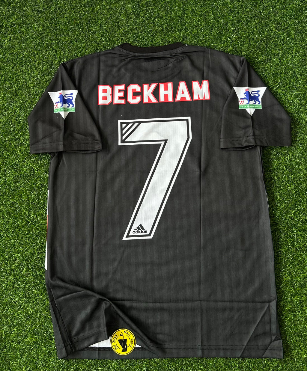 MAN UNITED 1993-94 AWAY  KIT, HALF SLEEVE EMBROIDERY