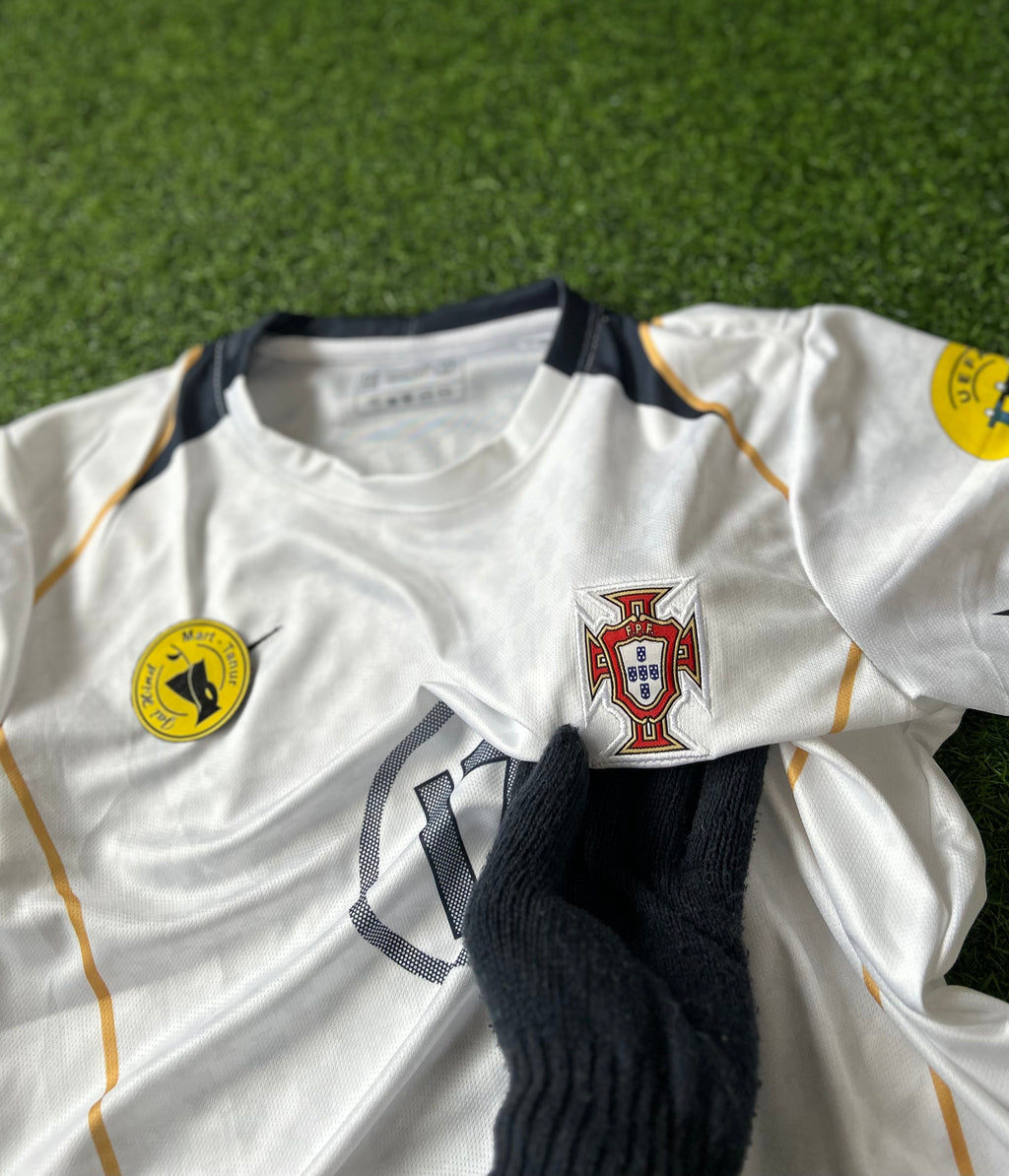 PORTUGAL 2004 AWAY KIT, HALF SLEEVE EMBROIDERY
