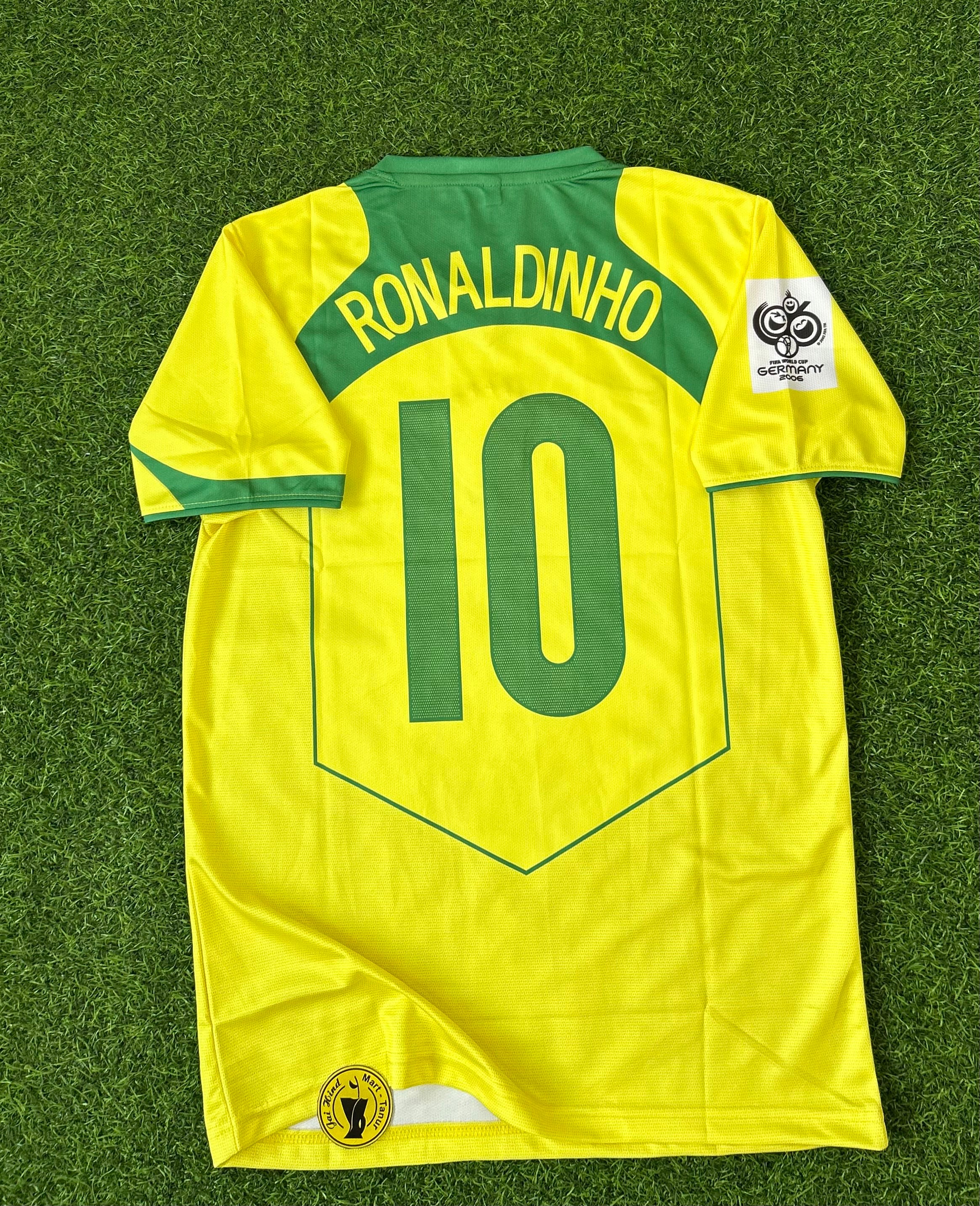 BRAZIL 2004-06 HOME KIT, HALFSLEEVE EMBROIDERY