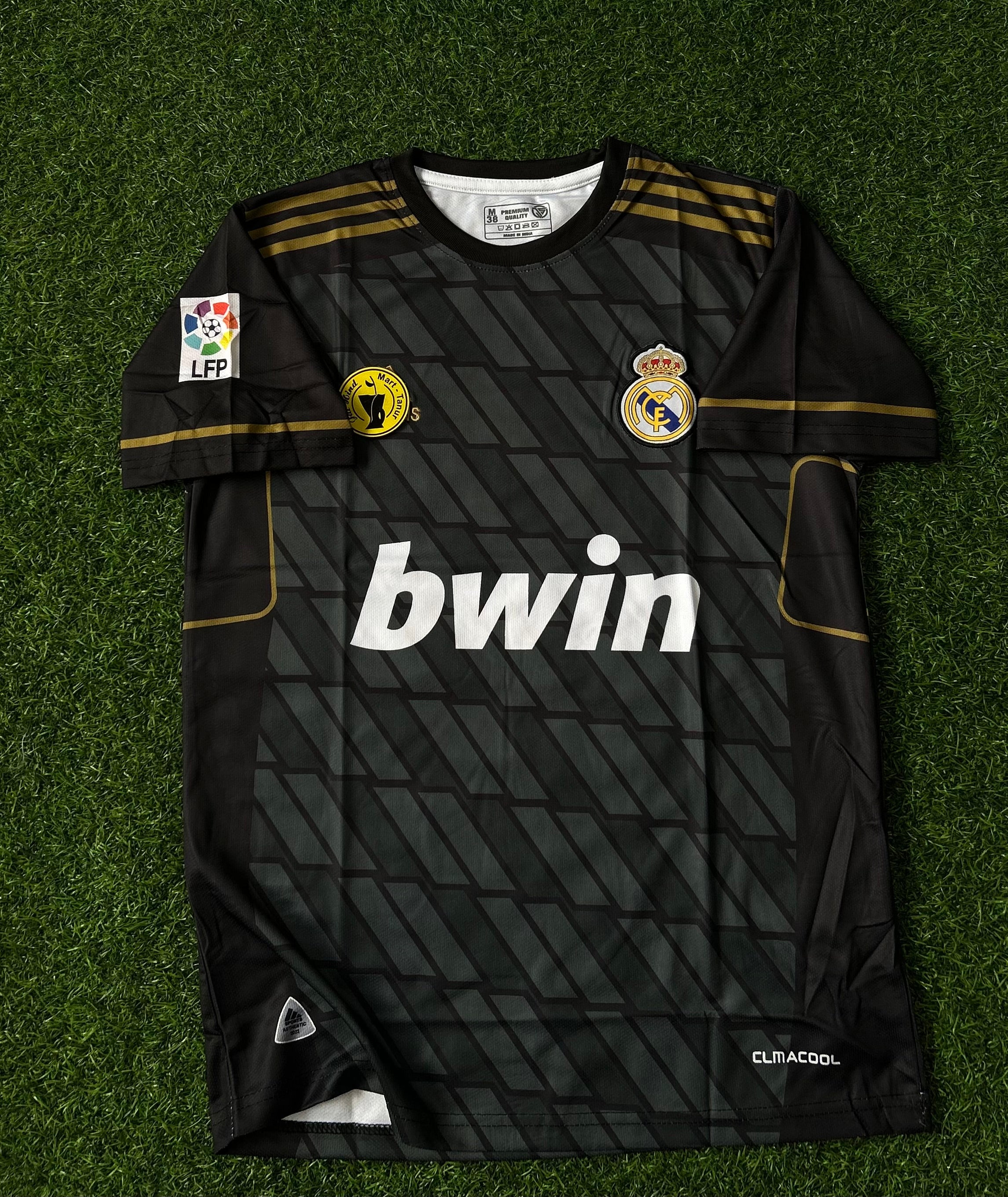 REAL MADRID 2011-12 AWAY KIT, HALF SLEEVE EMBROIDERY