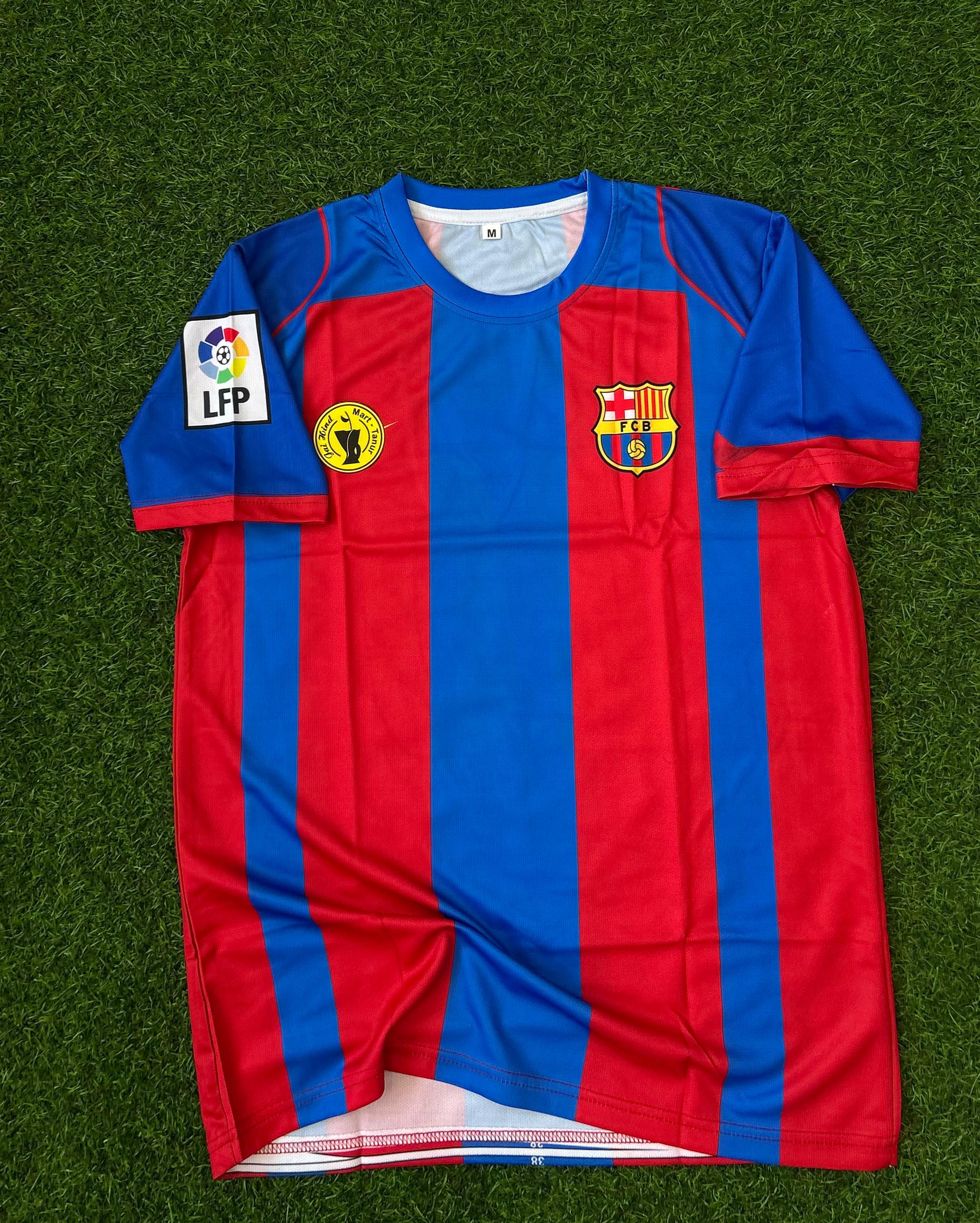 BARCELONA 2004-05 SEASON HOME KIT. HALFSLEEVE SUBLIMATION