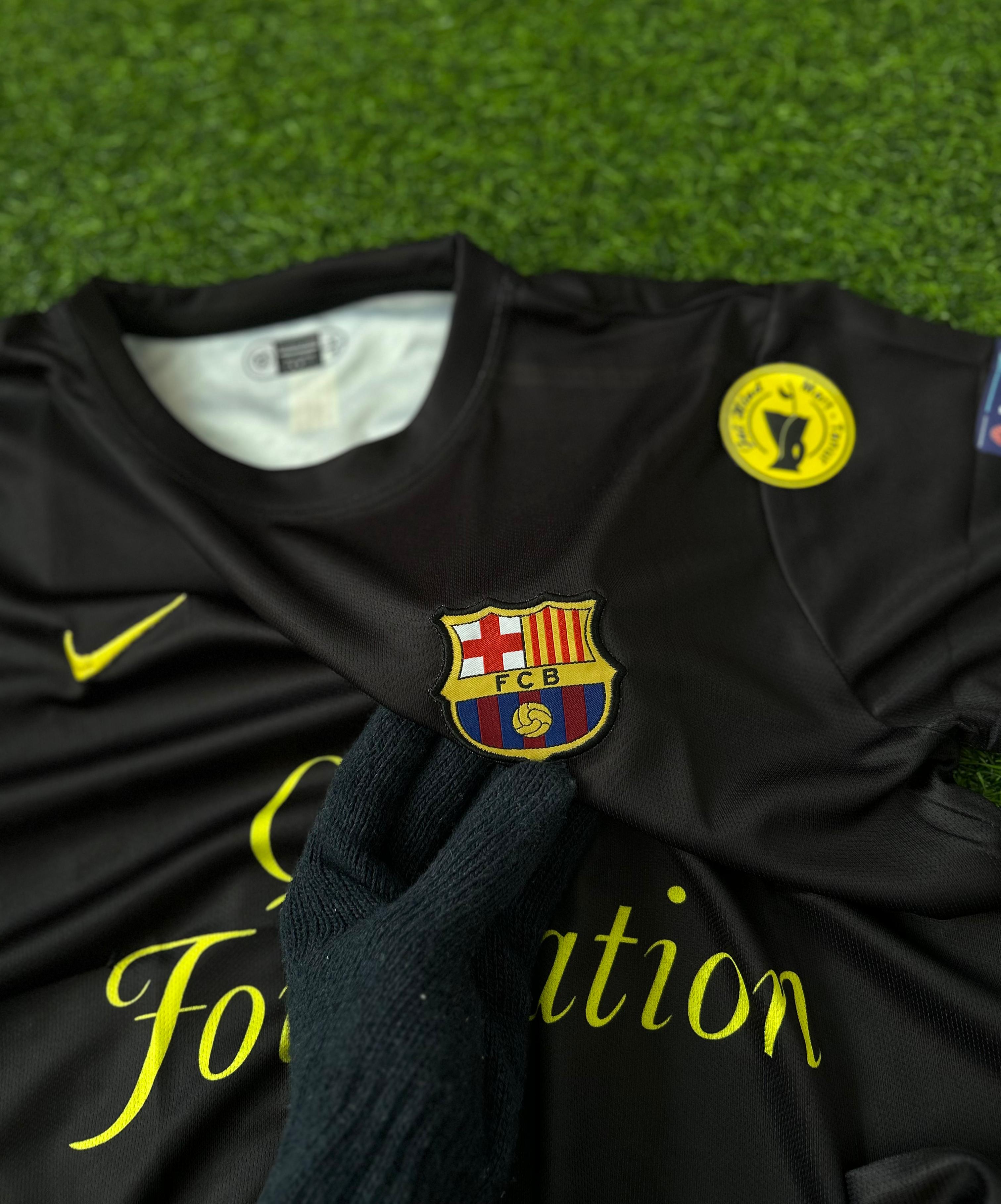BARCELONA 2011-12 SEASON AWAY JERSEY .HALFSLEEVE EMBROIDERY