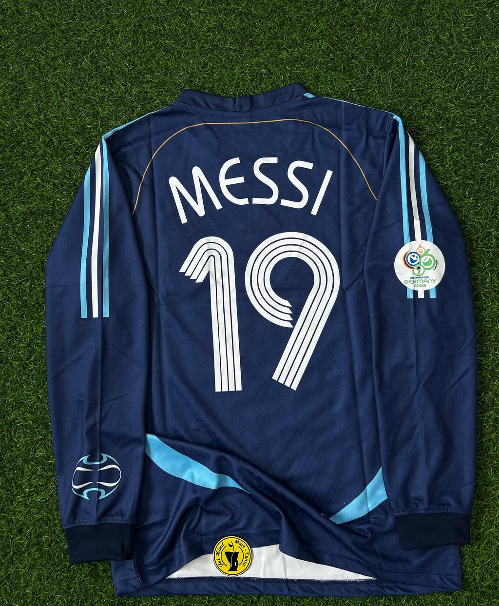 ARGENTINA 2006 WORLD CUP AWAY KIT .FULLSLEEVE EMBROIDERY