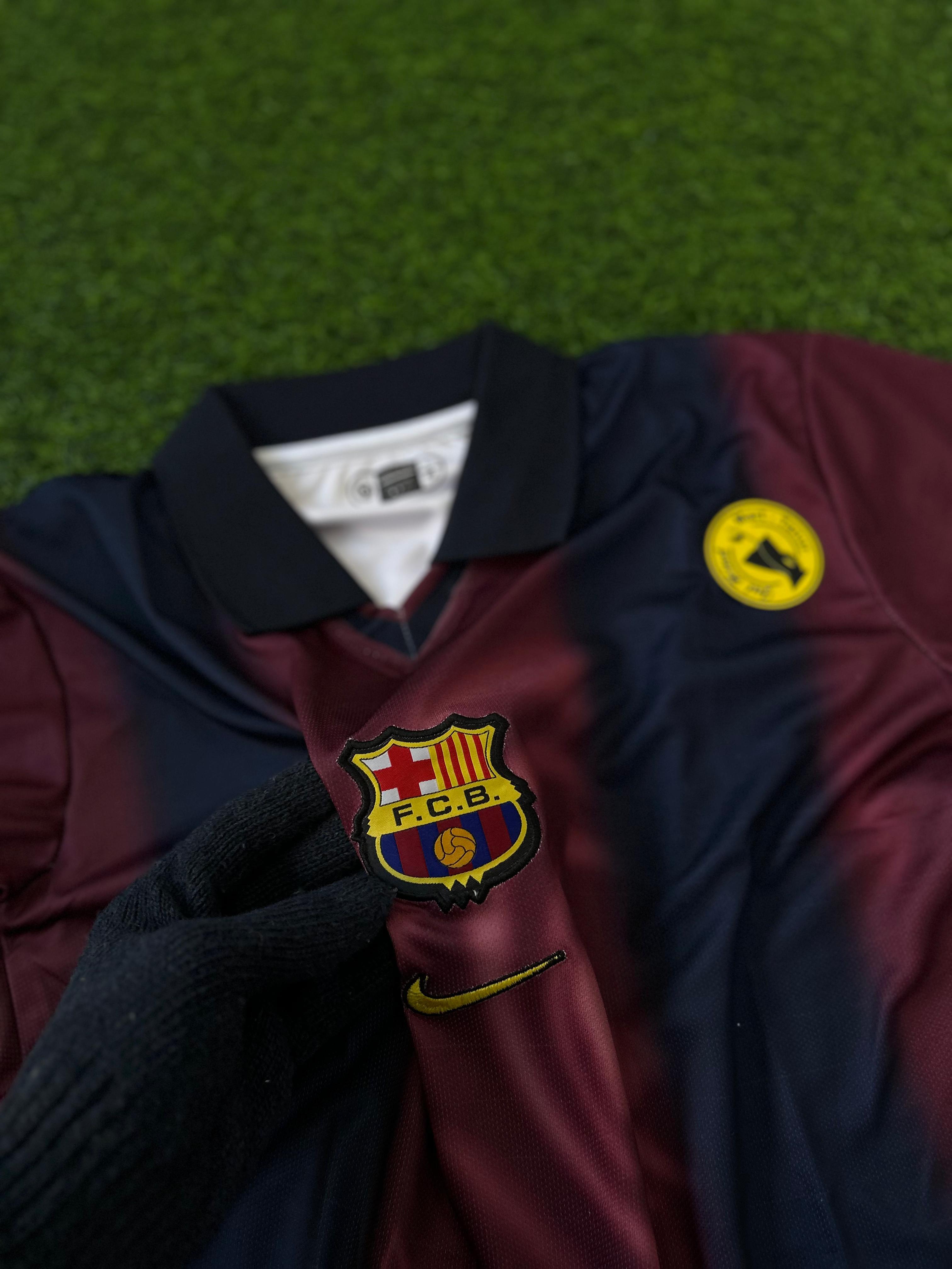 BARCELONA 2025-26 SEASON TRAVISCOTT EDITION .HALFSLEEVE POLO EMBROIDERY