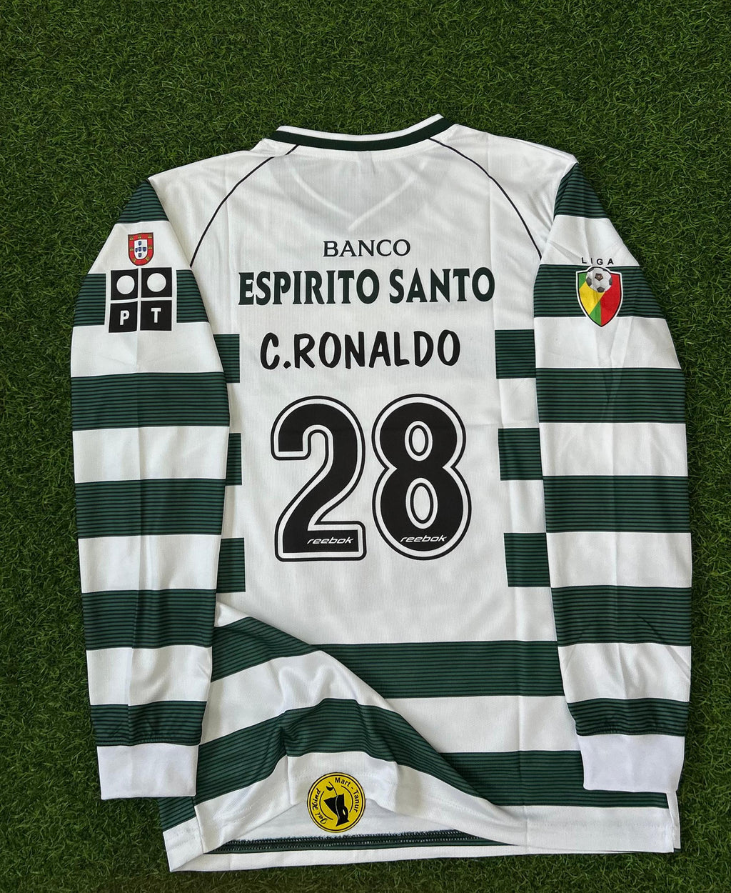 SPORTING 2001-03 SEASON HOME JERSEY . FULLSLEEVE EMBROIDERY