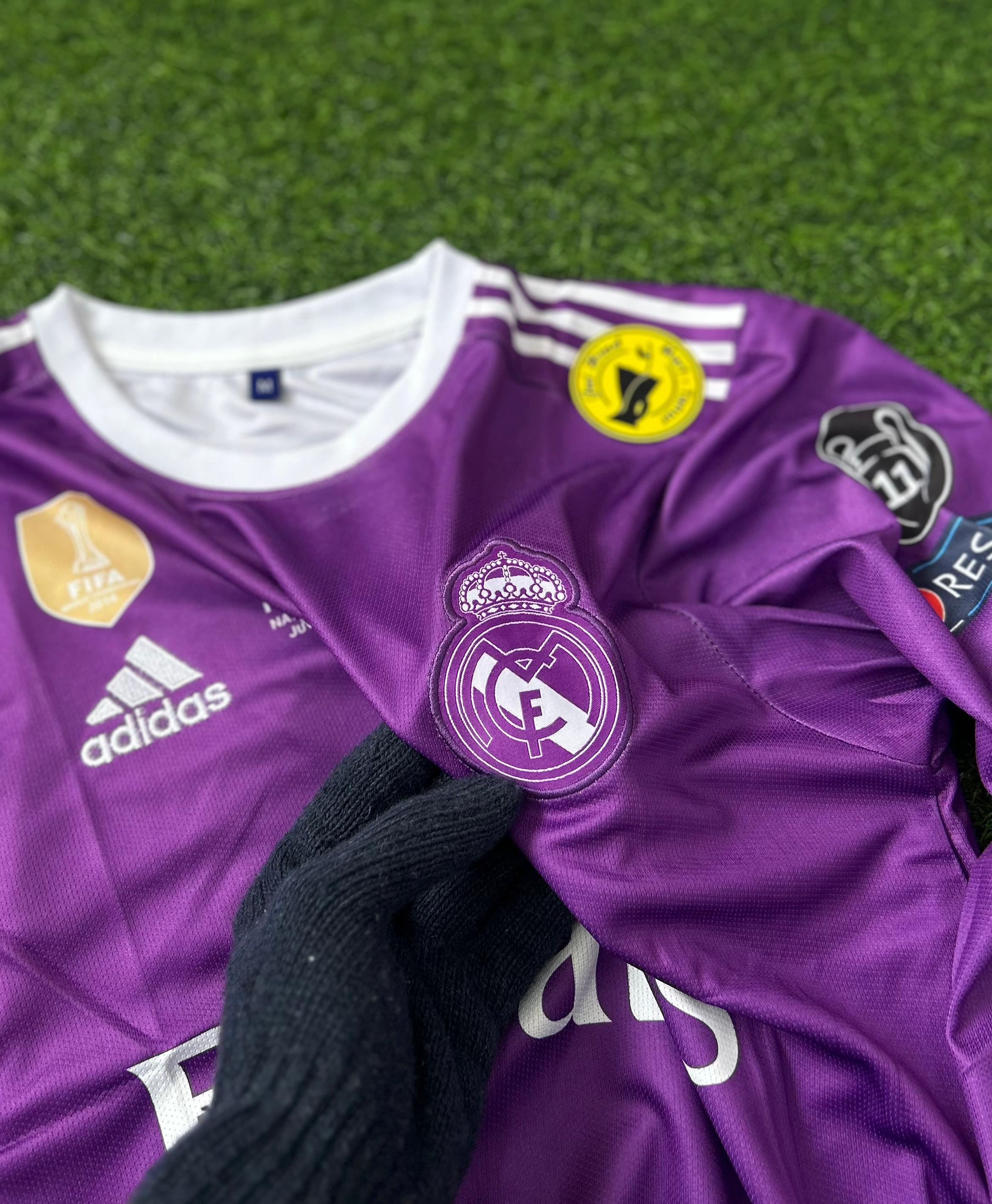 REAL MADRID 2016-17 SEASON AWAY KIT .FULLSLEEVE EMBROIDERY