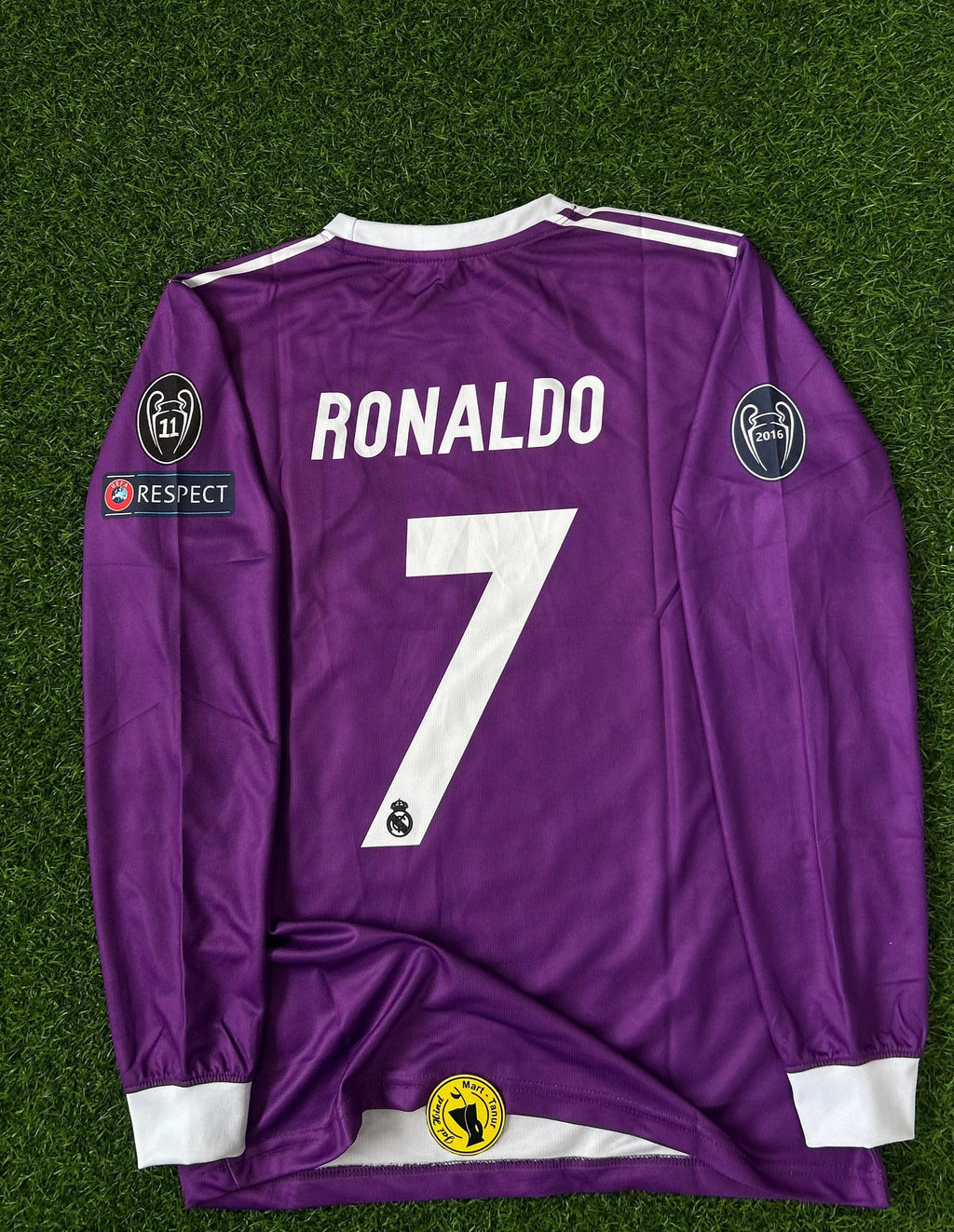 REAL MADRID 2016-17 SEASON AWAY KIT .FULLSLEEVE EMBROIDERY