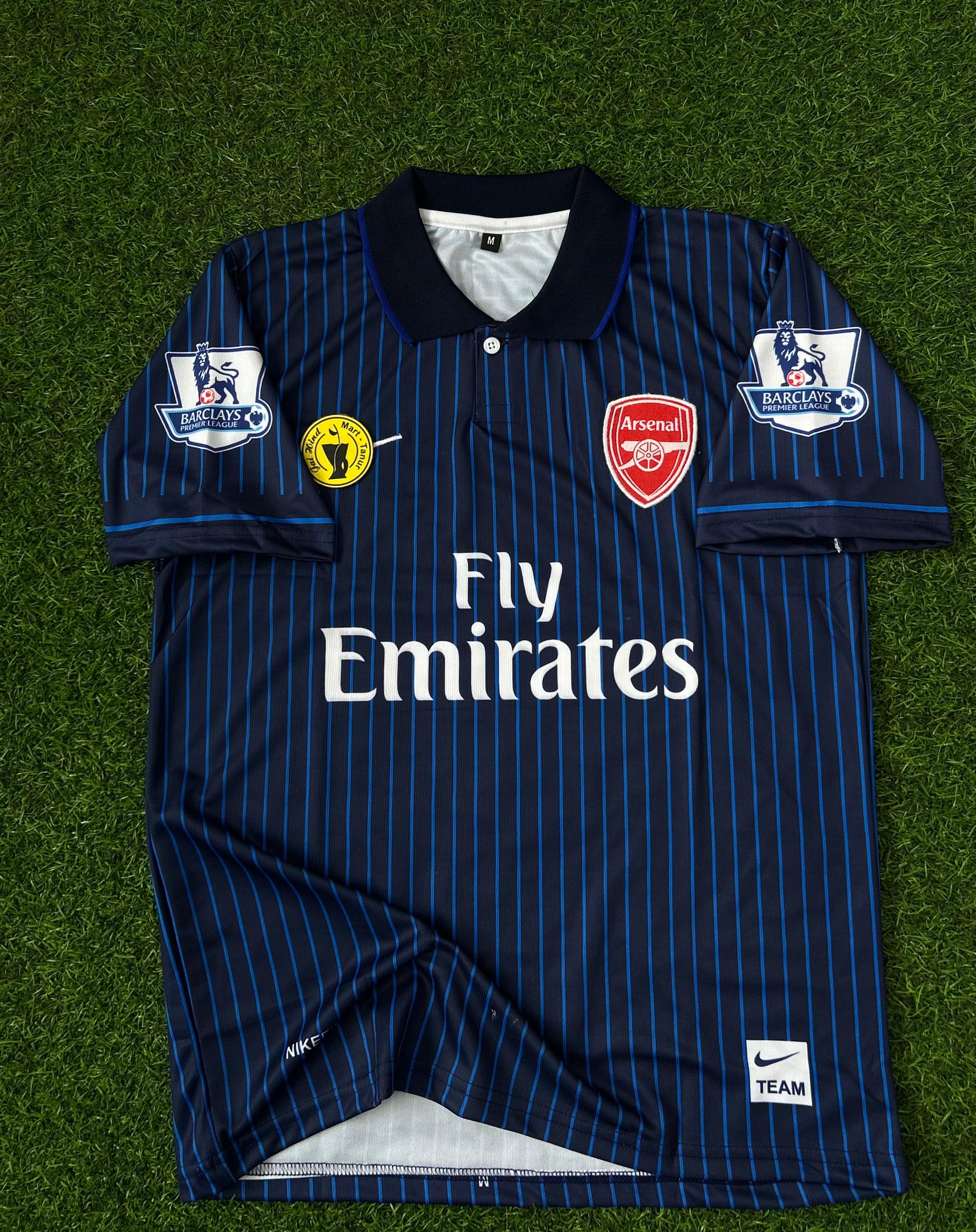 ARSENAL 2009–10 AWAY KIT – V. PERSIE Retro Polo T-Shirt (Half Sleeve, Embroidered)
