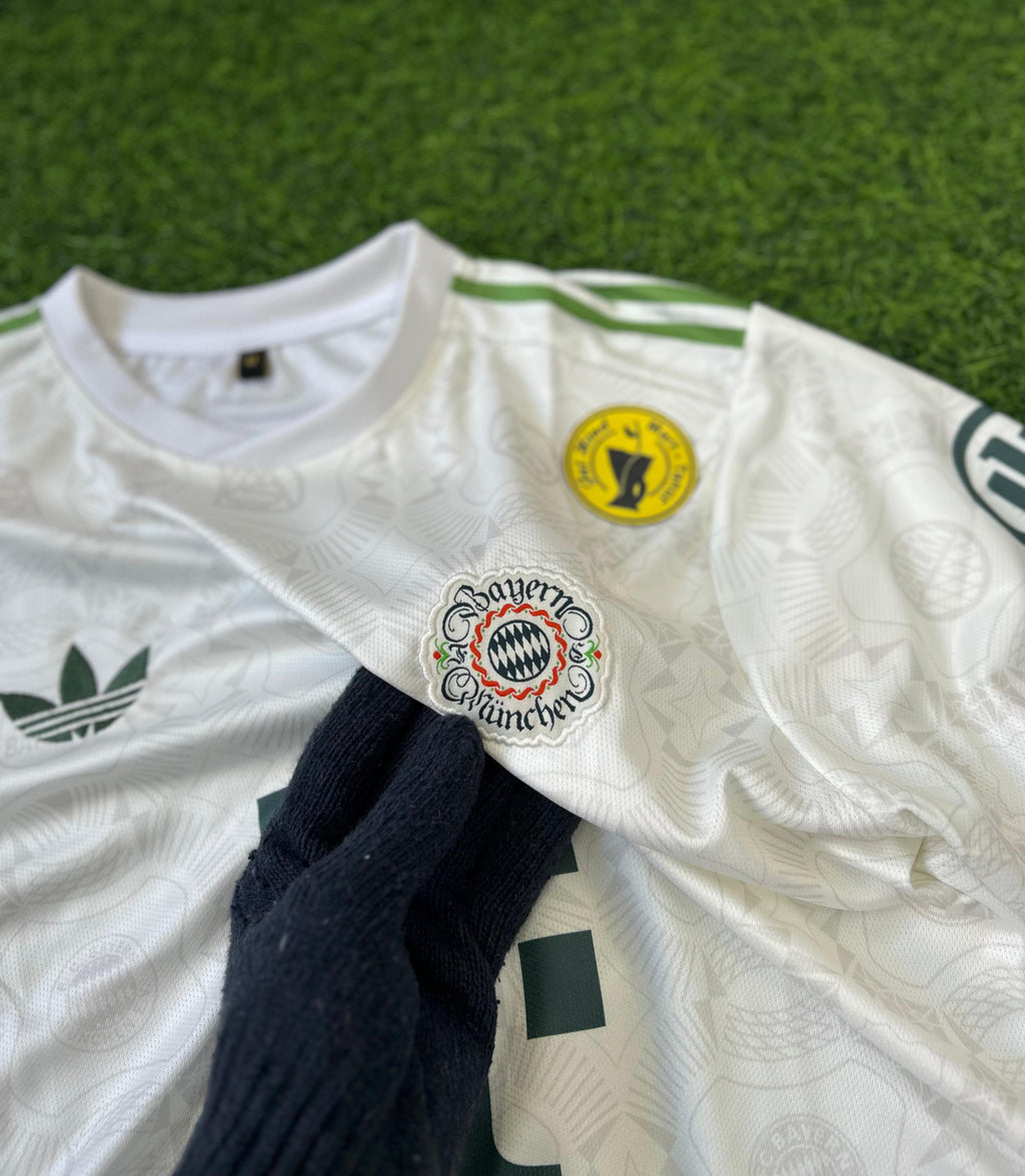BAYERN MUNICH 2025-26 OKTOBERFEST'WIESN' JERSEY. HALFSLEEVE EMBROIDERY