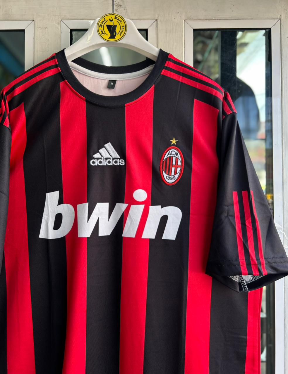 AC MILAN 2008–09 HOME KIT BECKHAM FIVESLEEVE EMBROILDERY ROUNDNECK