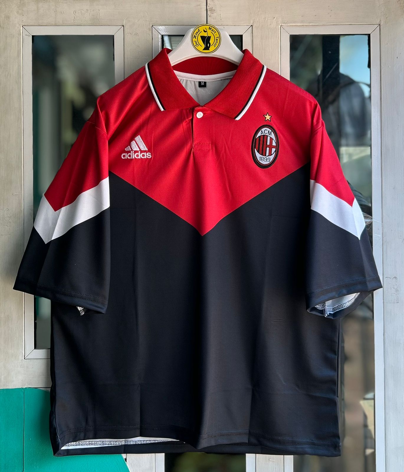 AC Milan Special Edition Kit – Ronaldinho Five-Sleeve Embroidered Polo (Retro Edition)