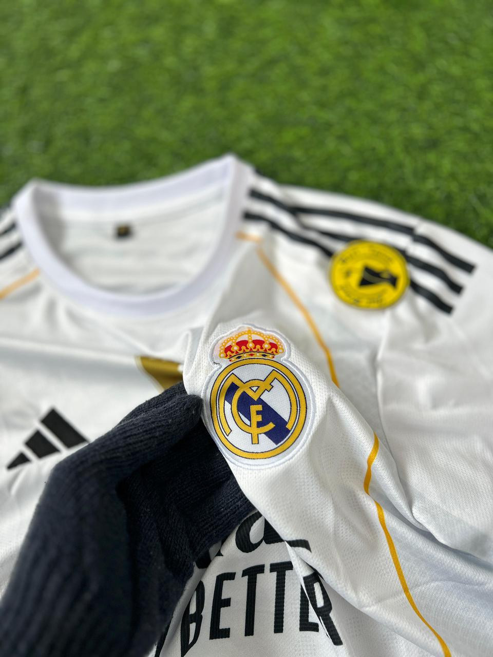 REAL MADRID 2035-26 SEASON HOME KIT. HALFSLEEVE EMBROIDERY