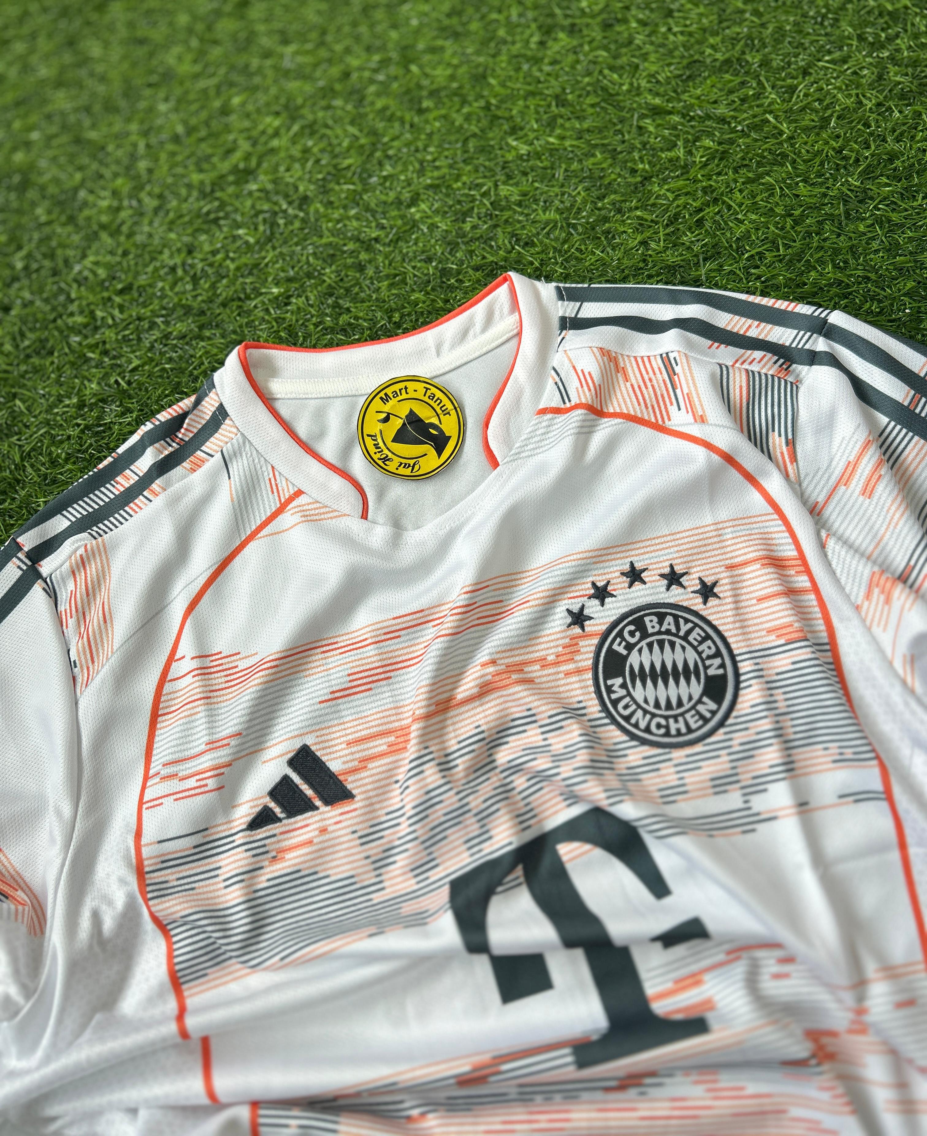BAYERN MUNICH 2025-26 SEASON AWAY KIT. HALFSLEEVE EMBROIDERY