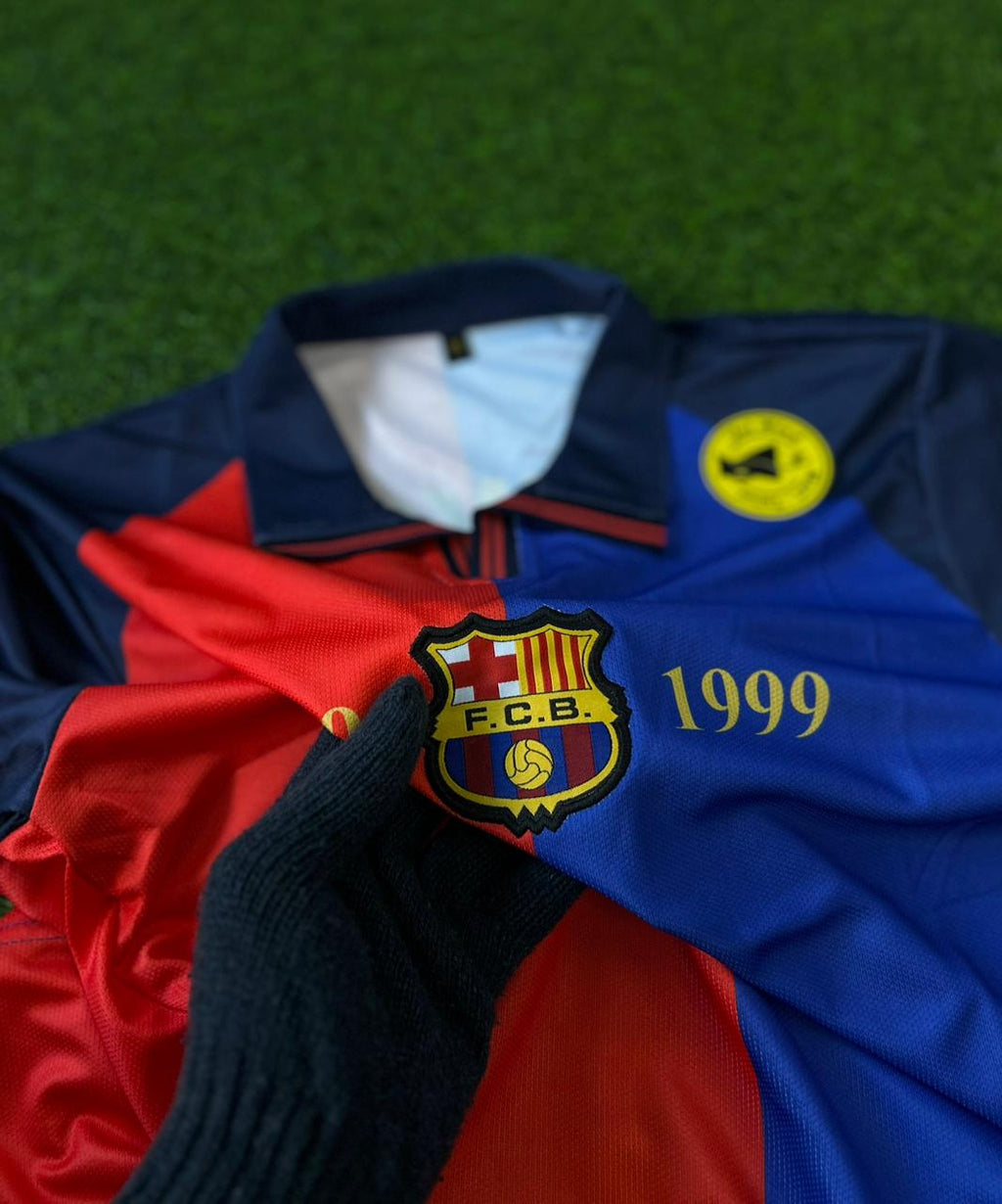 BARCELONA 1999-00  SEASON HOME KIT . HALFSLEEVE POLO EMBROIDERY