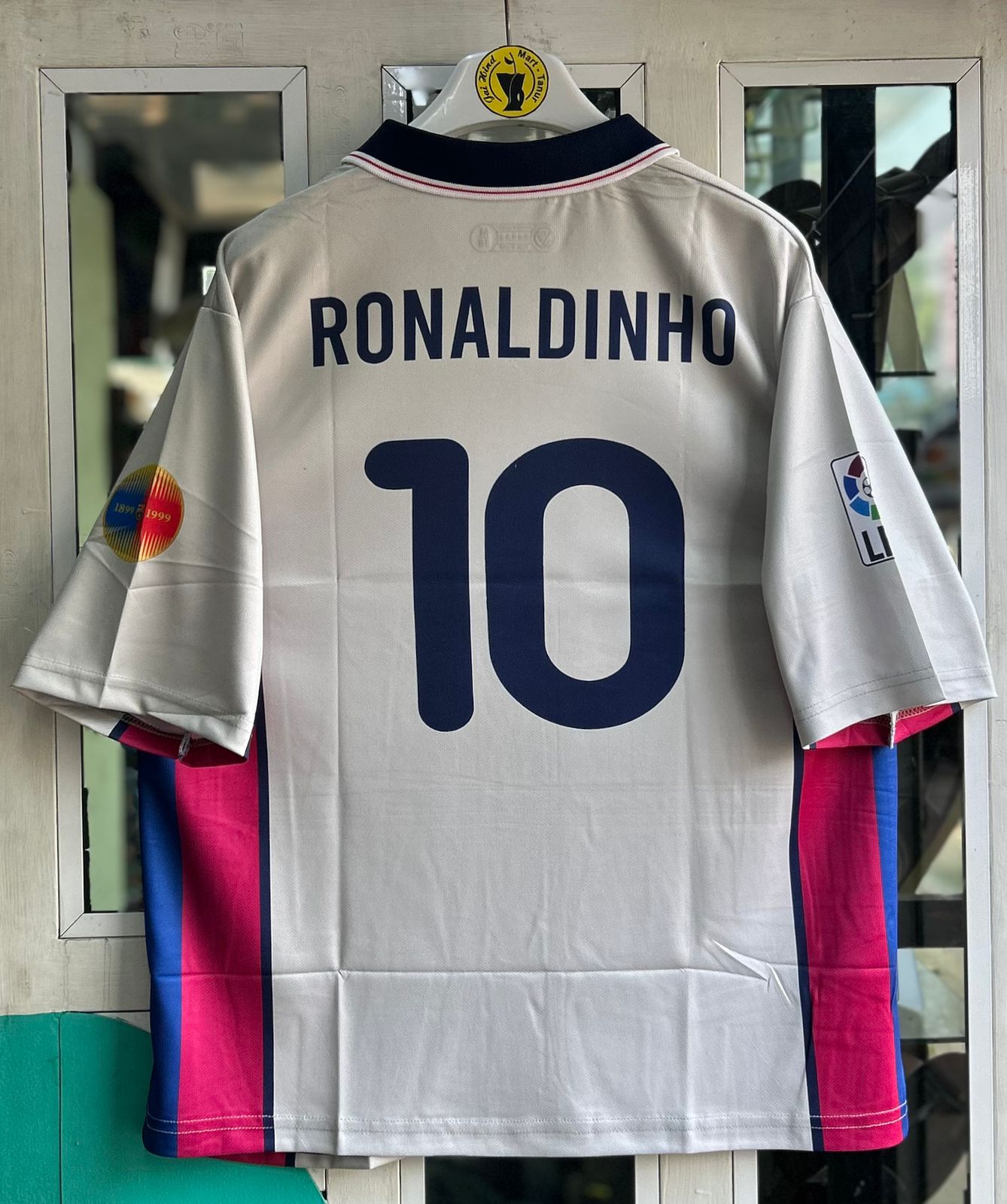 BARCELONA 1998-99 SEASON AWAY KIT. FIVESLEEVE POLO SUBLIMATION