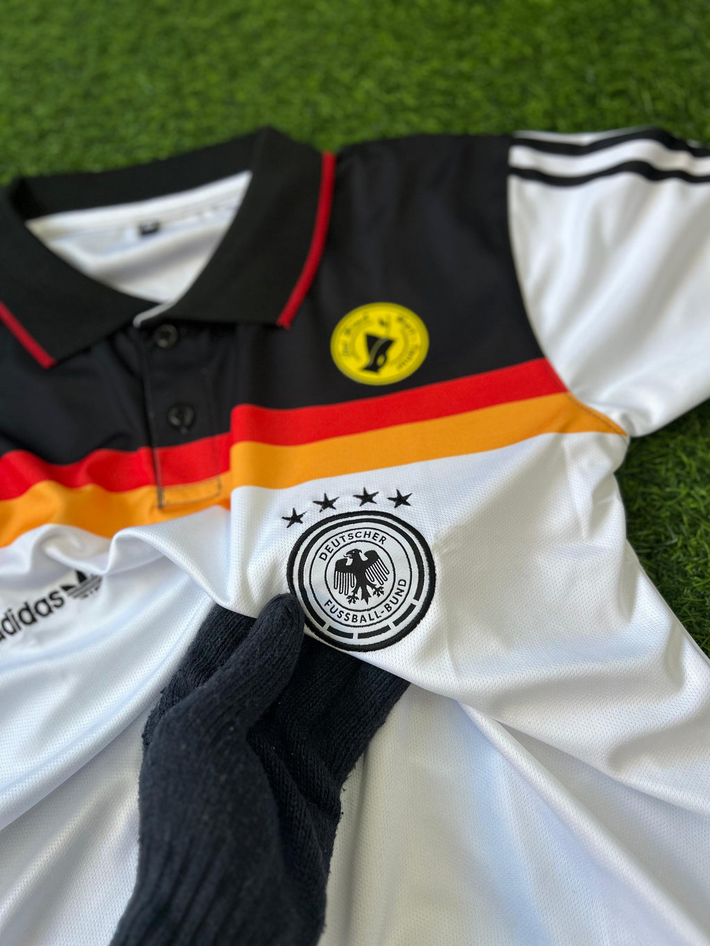 GERMANY VINTAGE SPECIAL EDITION . HALFSLEEVE POLO EMBROIDERY