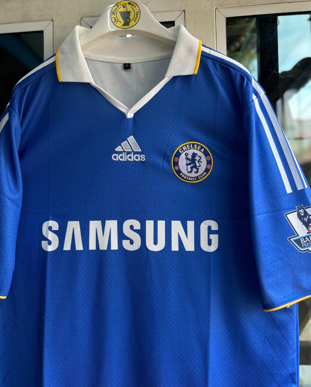 CHELSEA 2008-09 SEASON HOME KIT. FIVESLEEVE POLO EMBROIDERY