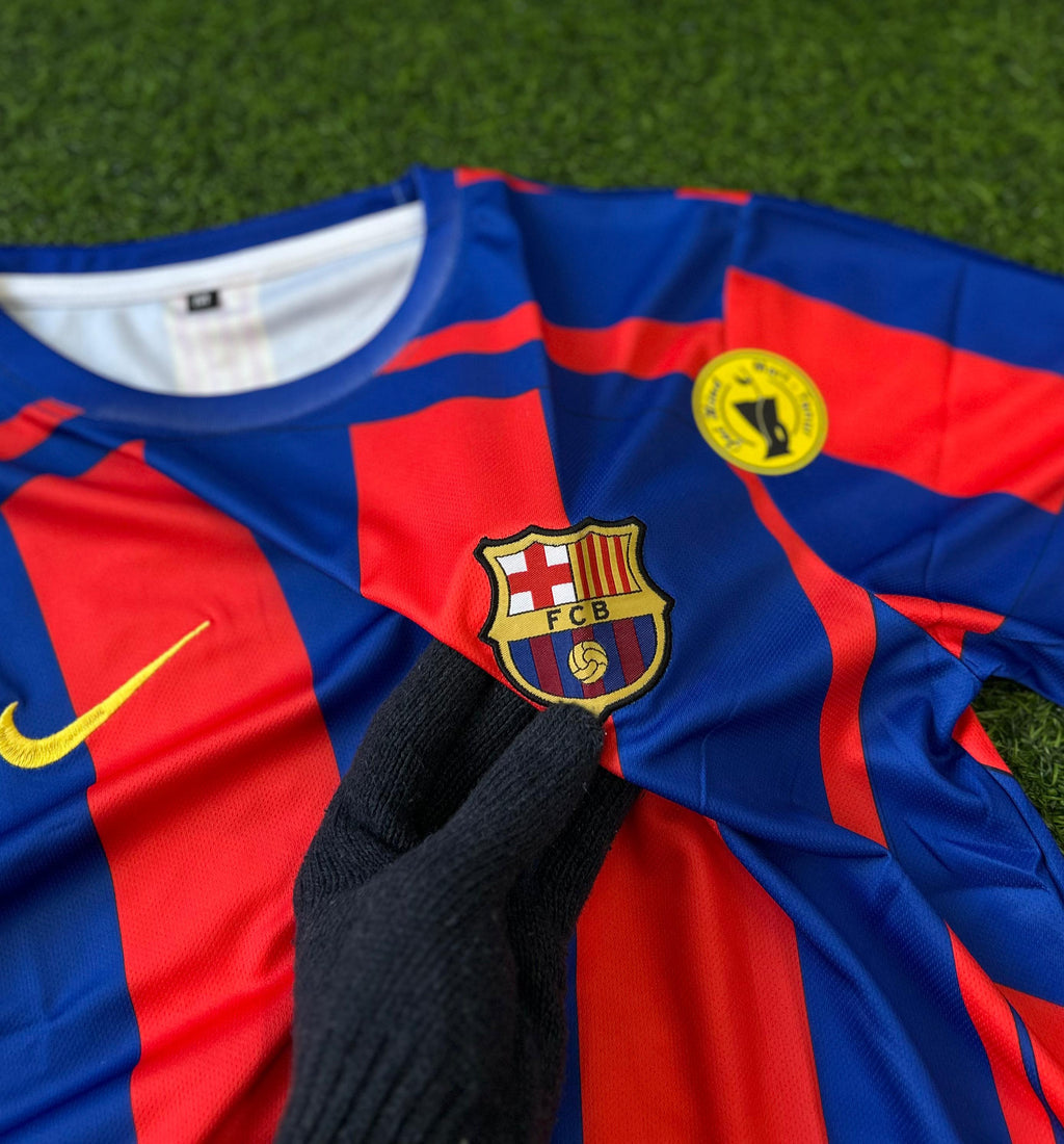 BARCELONA 2005-06 HOME KIT. HALFSLEEVE EMBROIDERY