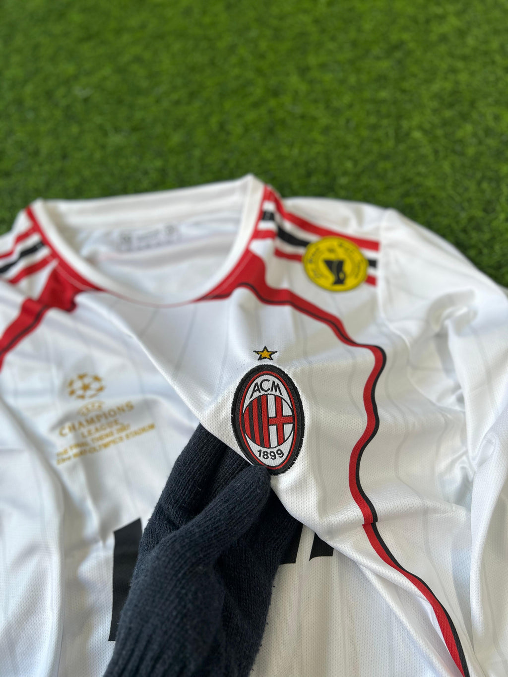 AC MILAN 2006-07 AWAY KIT. FULLSLEEVE EMBROIDERY