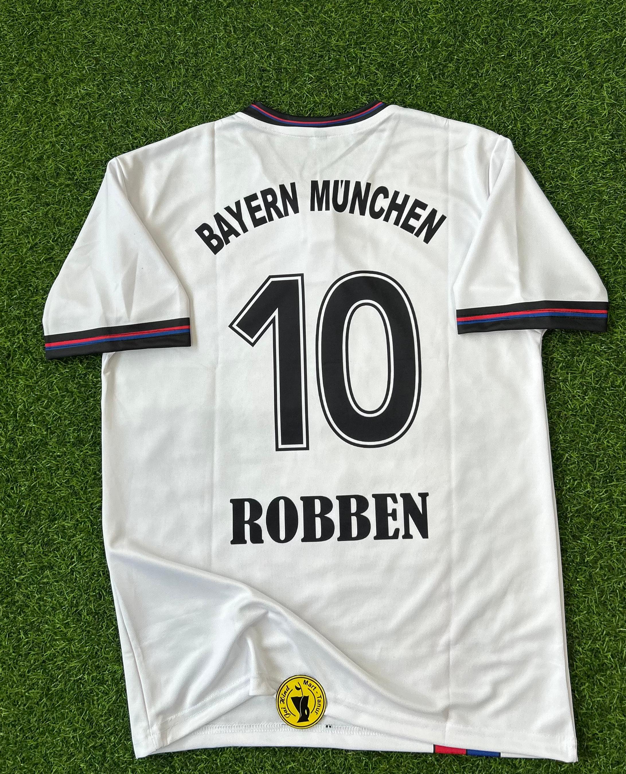 BAYERN MUNICH 1996-98 AWAY KIT. HALFSLEEVE SUBLIMATION BUTTON NECK