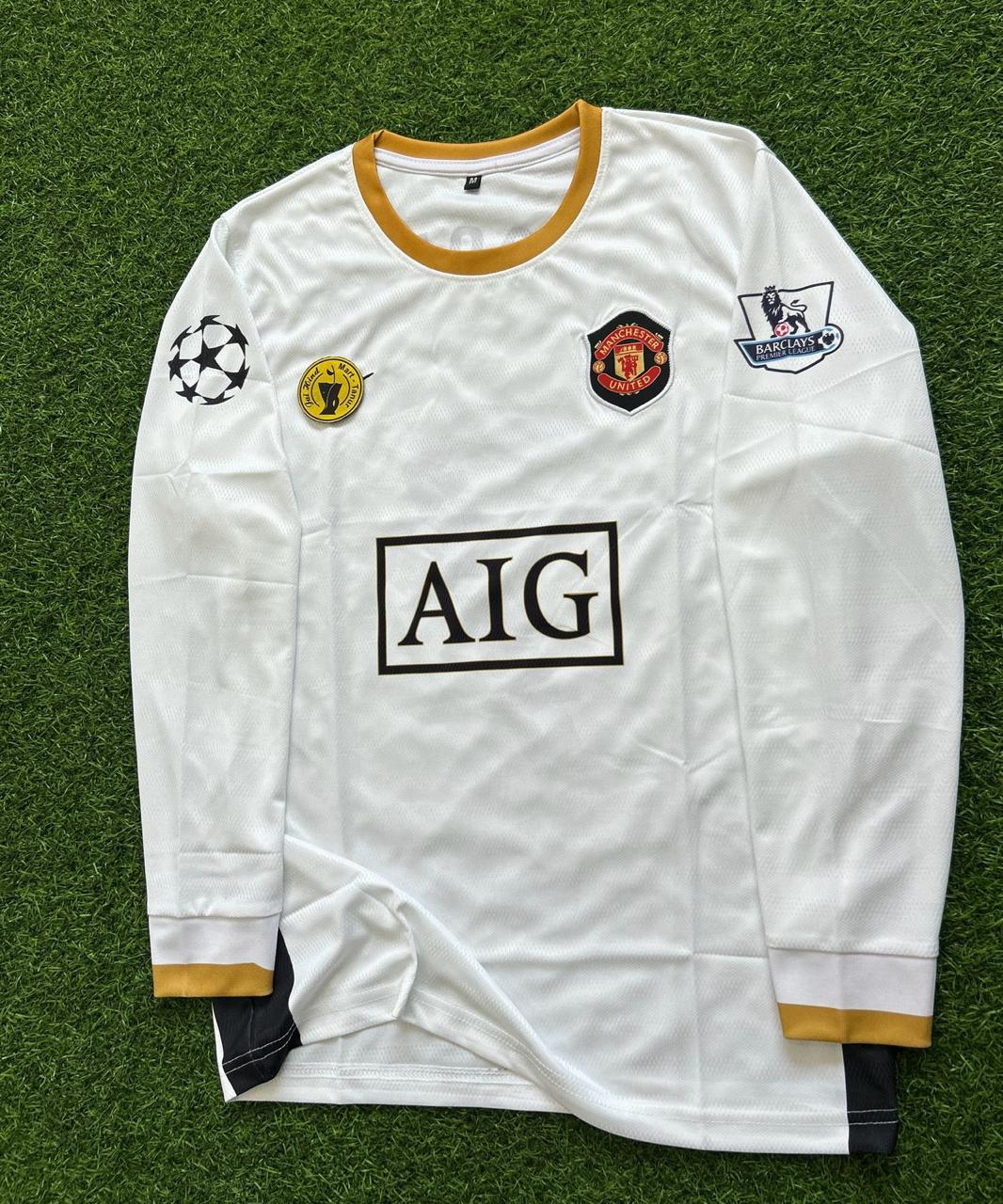 MAN UNITED 2006-07 AWAY KIT. FULLSLEEVE EMBROILEDERY