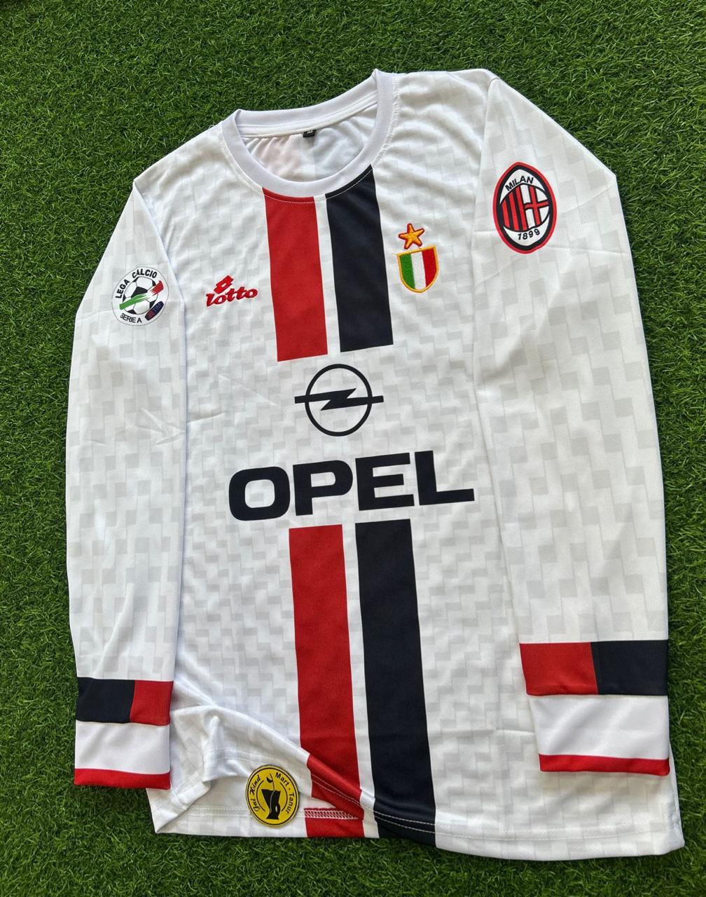 AC MILAN 1995-96 AWAY KIT. FULLSLEEVE EMBROILEDERY