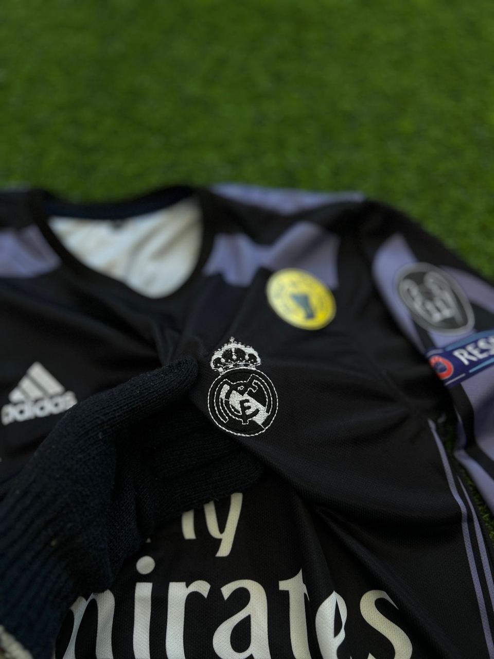 REAL MADRID 2016-17 THIRD KIT. FULLSLEEVE EMBROILEDERY