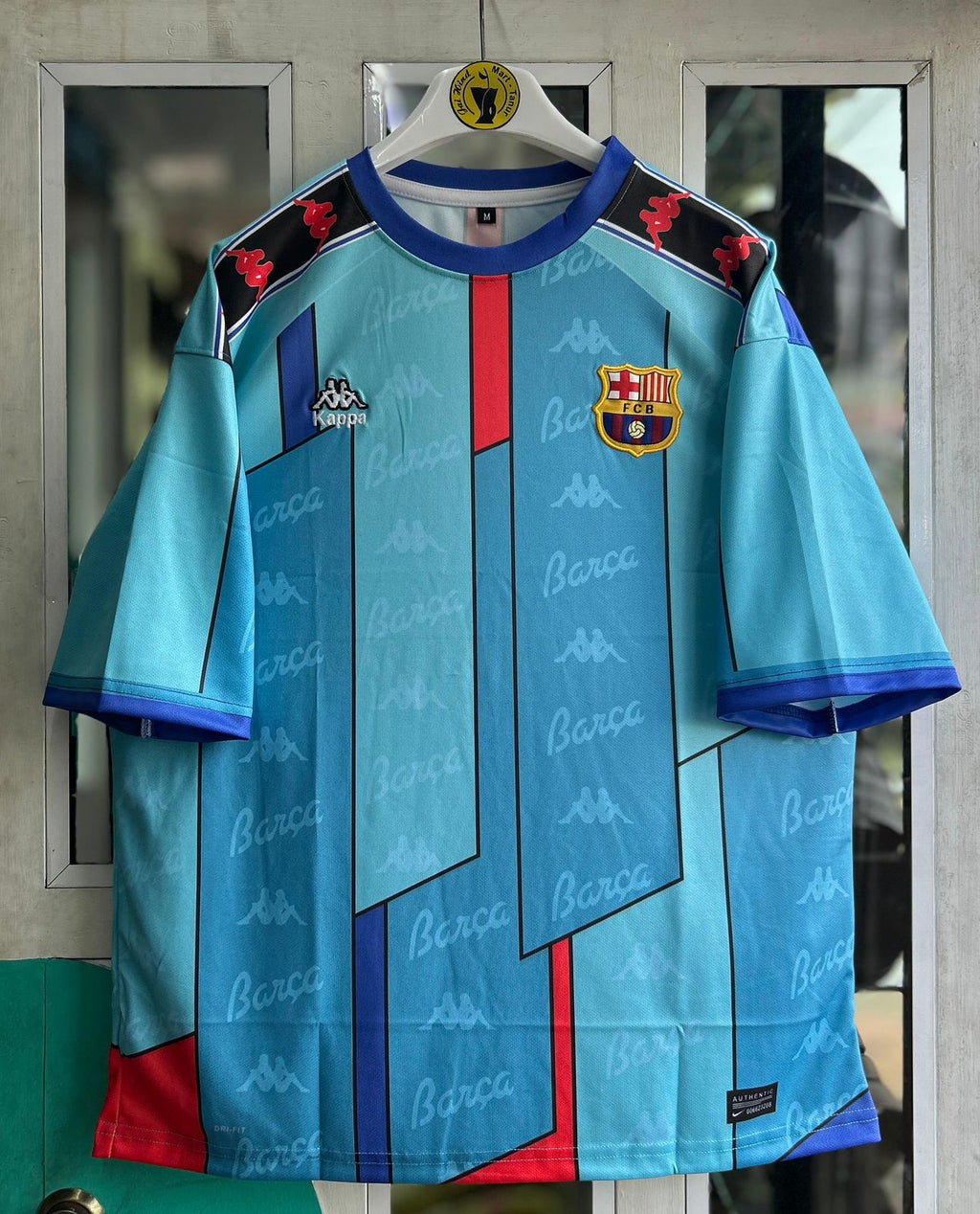 BARCELONA 1996-97 AWAY KIT. FIVESLEEVE EMBROIDERY