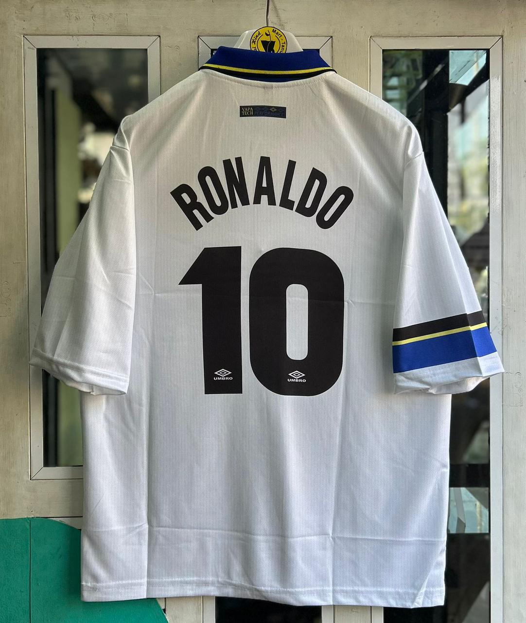 INTERMILAN 1997-98 AWAY KIT .FIVESLEEVE POLO EMBROIDERY