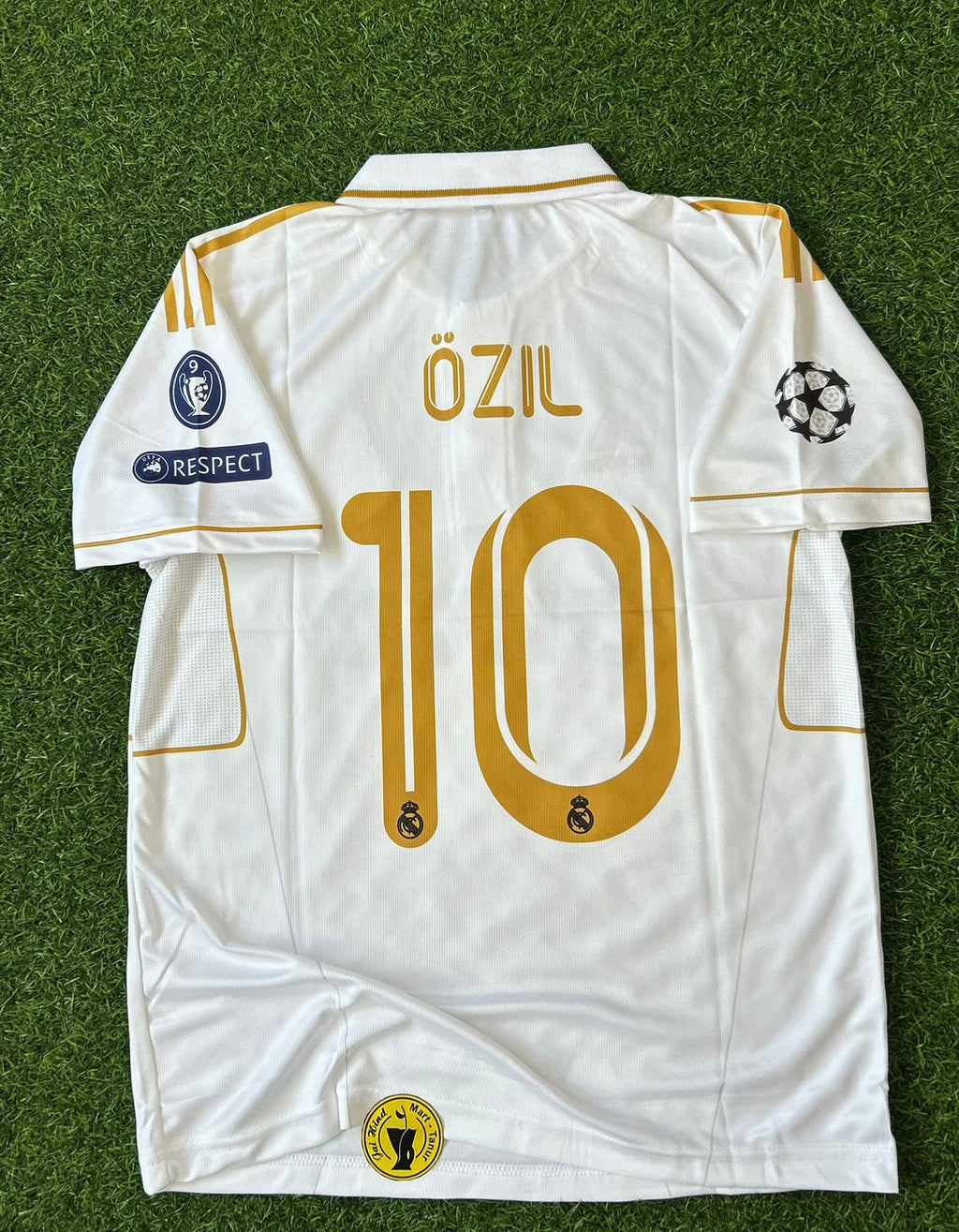 REAL MADRID 2011-12 HOME KIT, HALFSLEEVE POLO EMBROIDERY