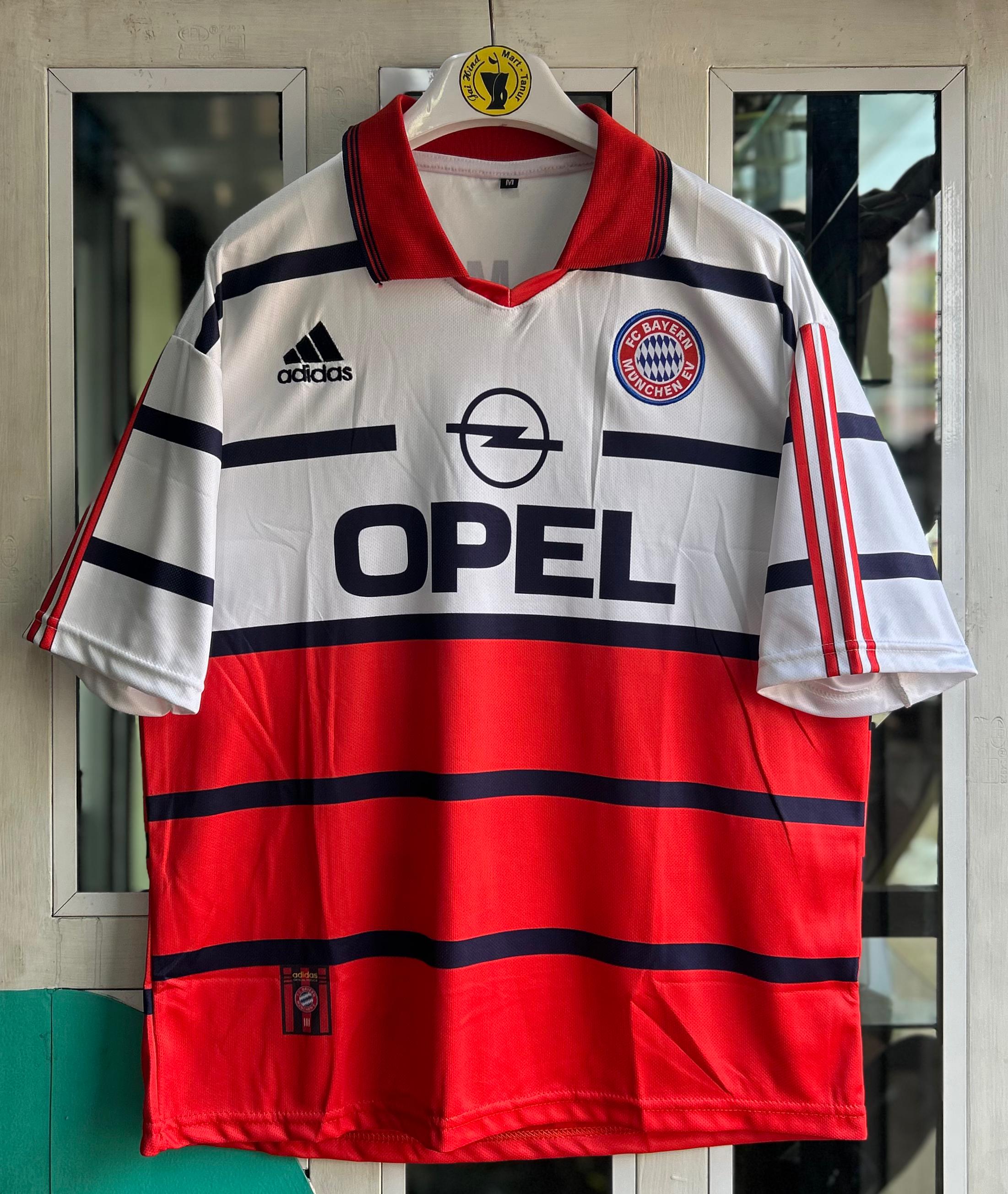 BAYERN MUNICH 1998-00 AWAY KIT, FIVESLEEVE POLO EMBROIDERY